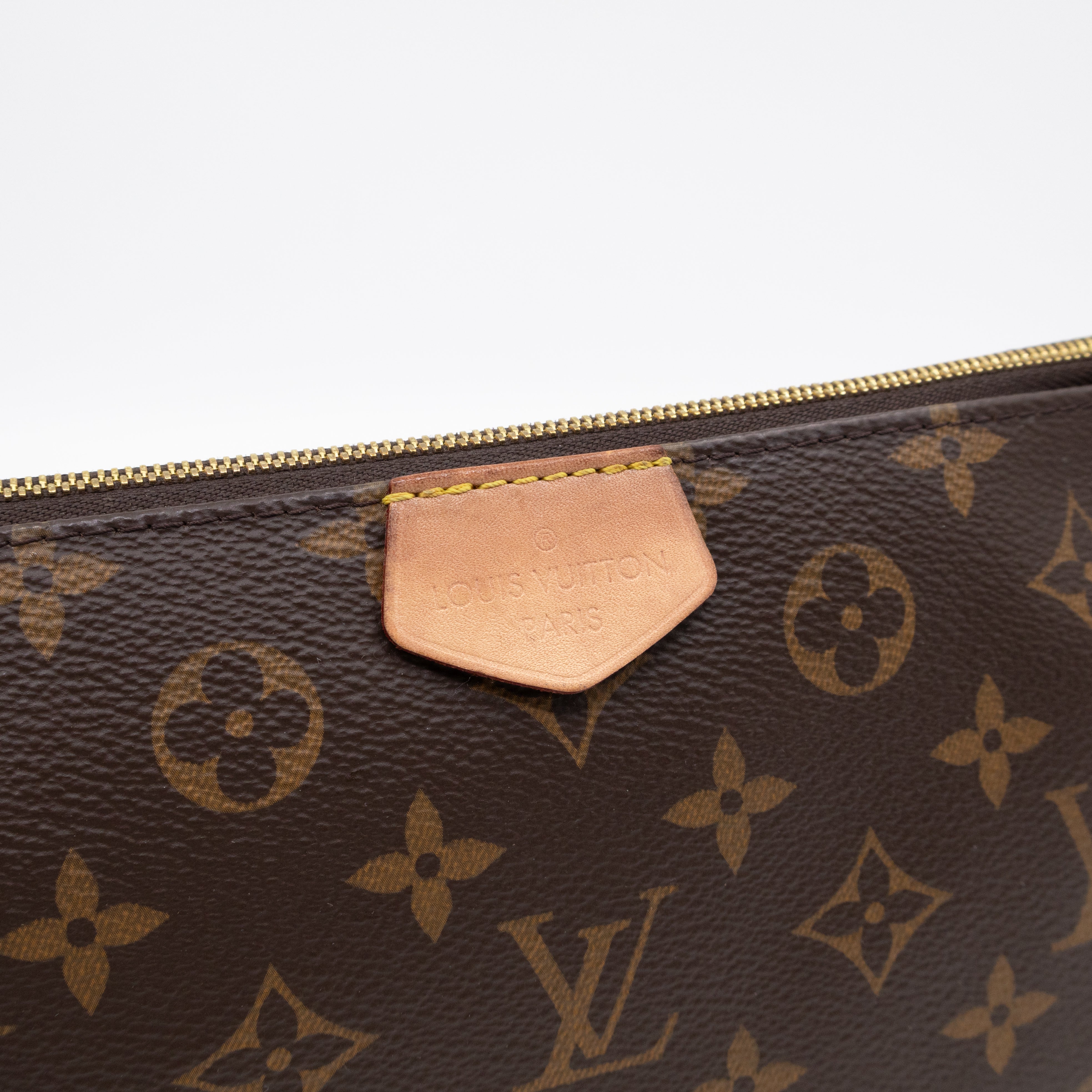 Pochette with Bandouliere and Coin Purse Monogram Kaki