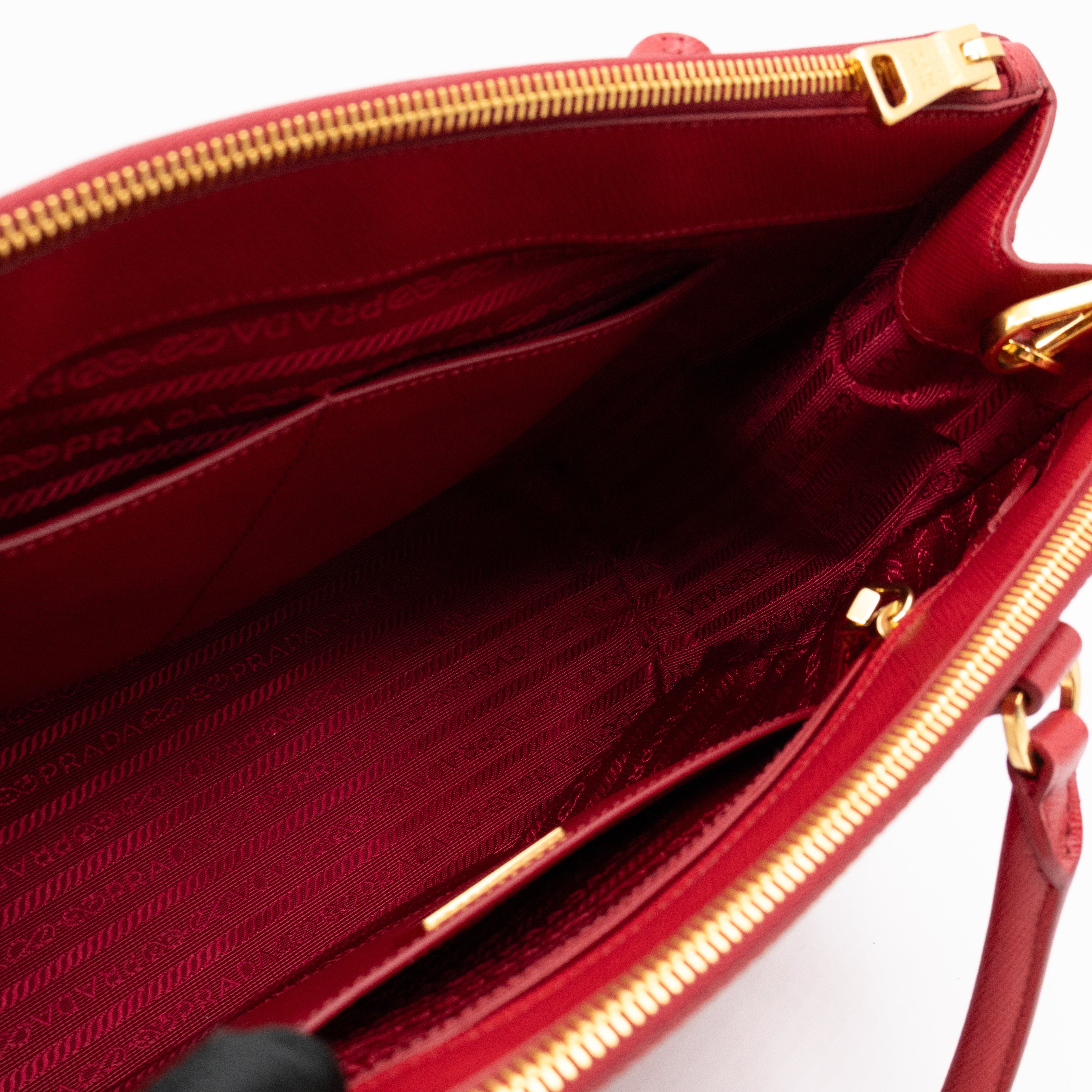 Galleria Large Double Zip Red Saffiano Leather