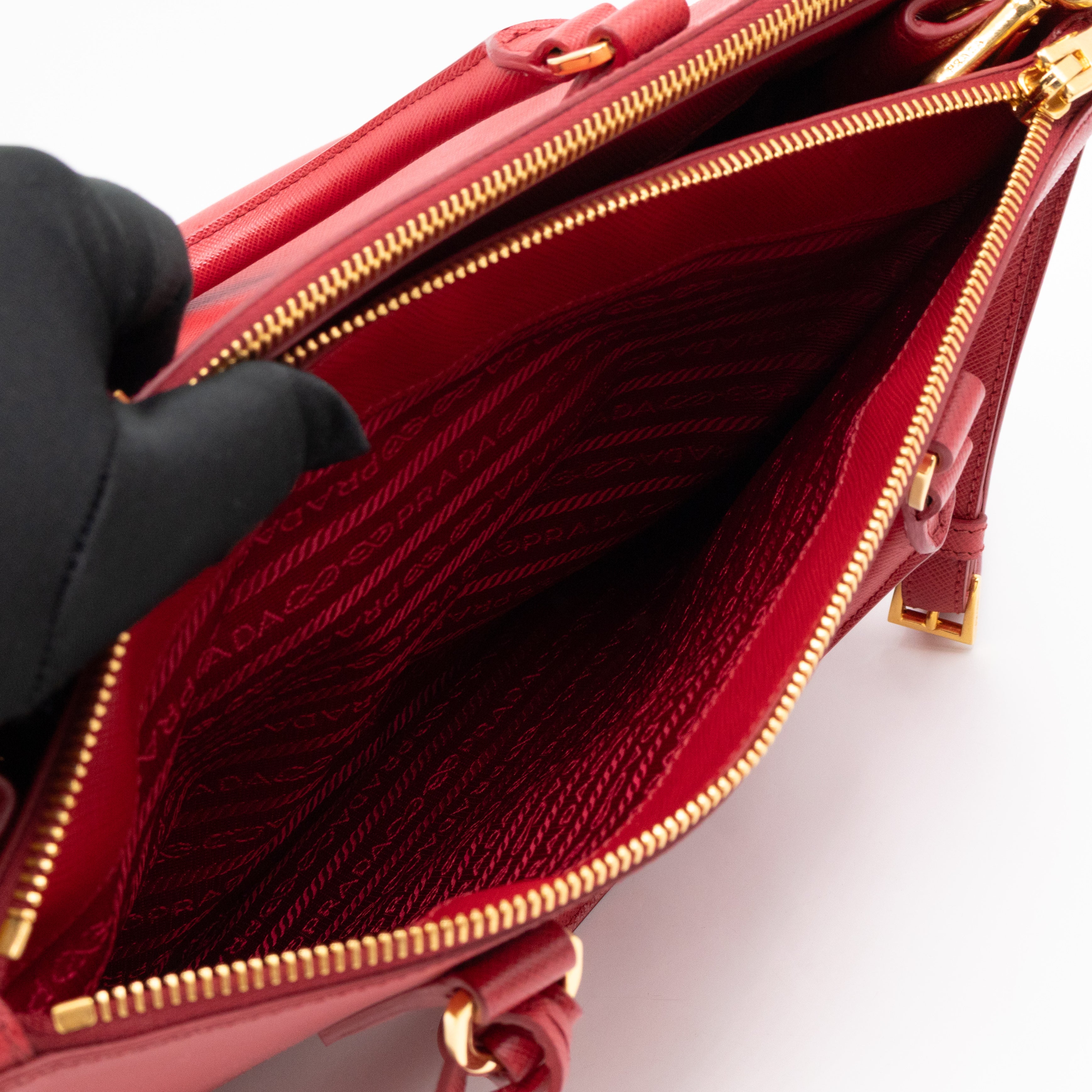 Galleria Large Double Zip Red Saffiano Leather
