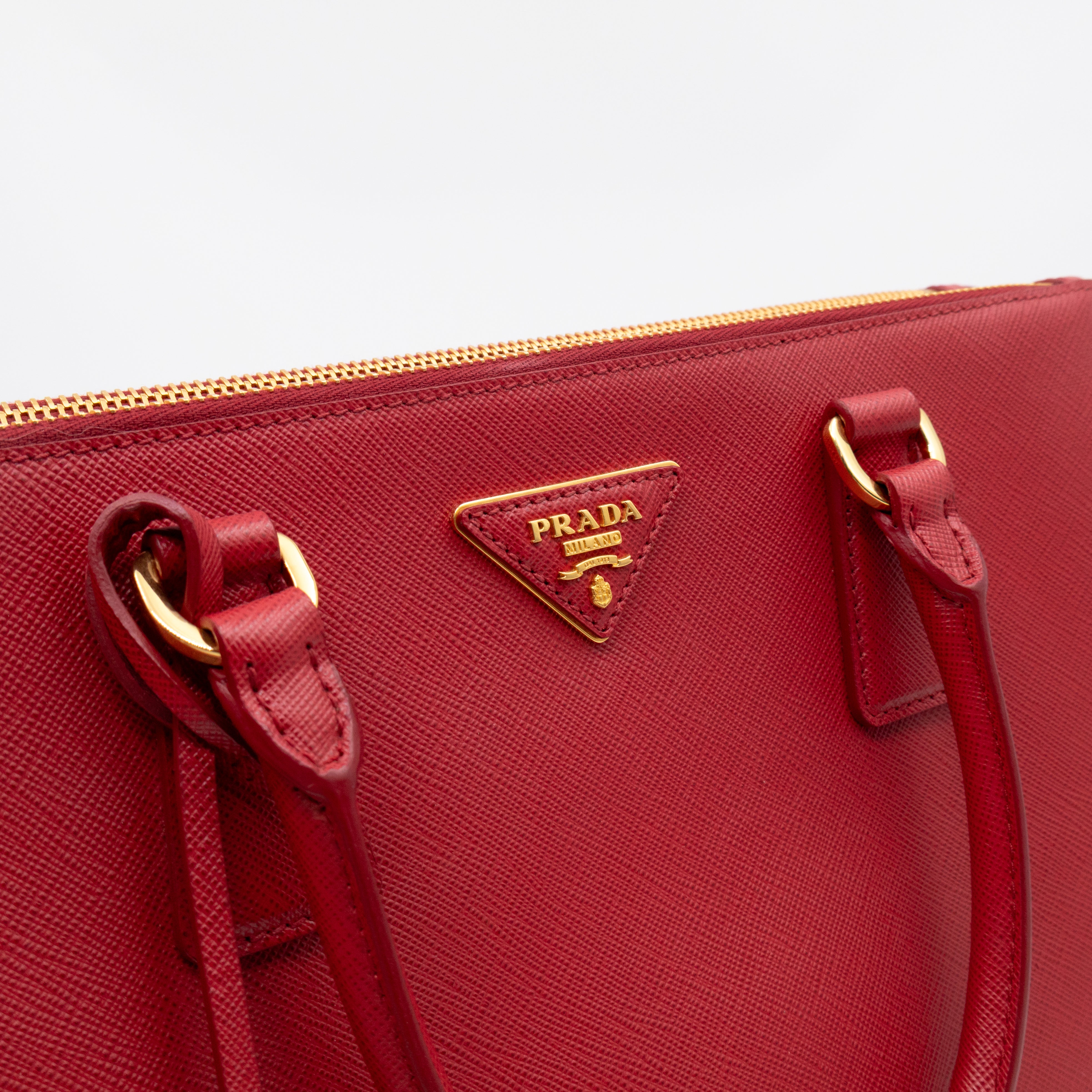 Galleria Large Double Zip Red Saffiano Leather