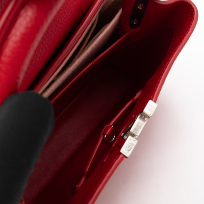 Capucines MM Red Taurillon Leather