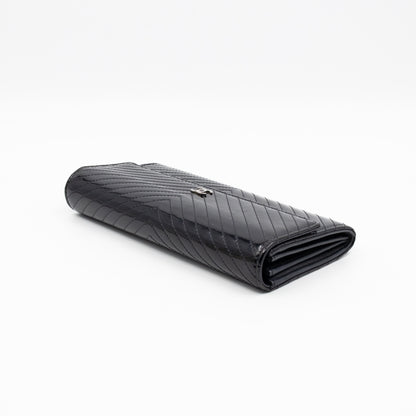 Gusset Long Flap Wallet Chevron Black Patent Leather