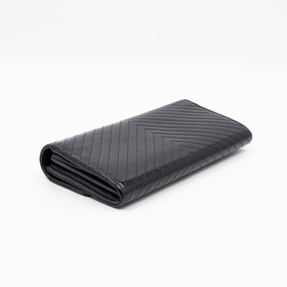 Gusset Long Flap Wallet Chevron Black Patent Leather