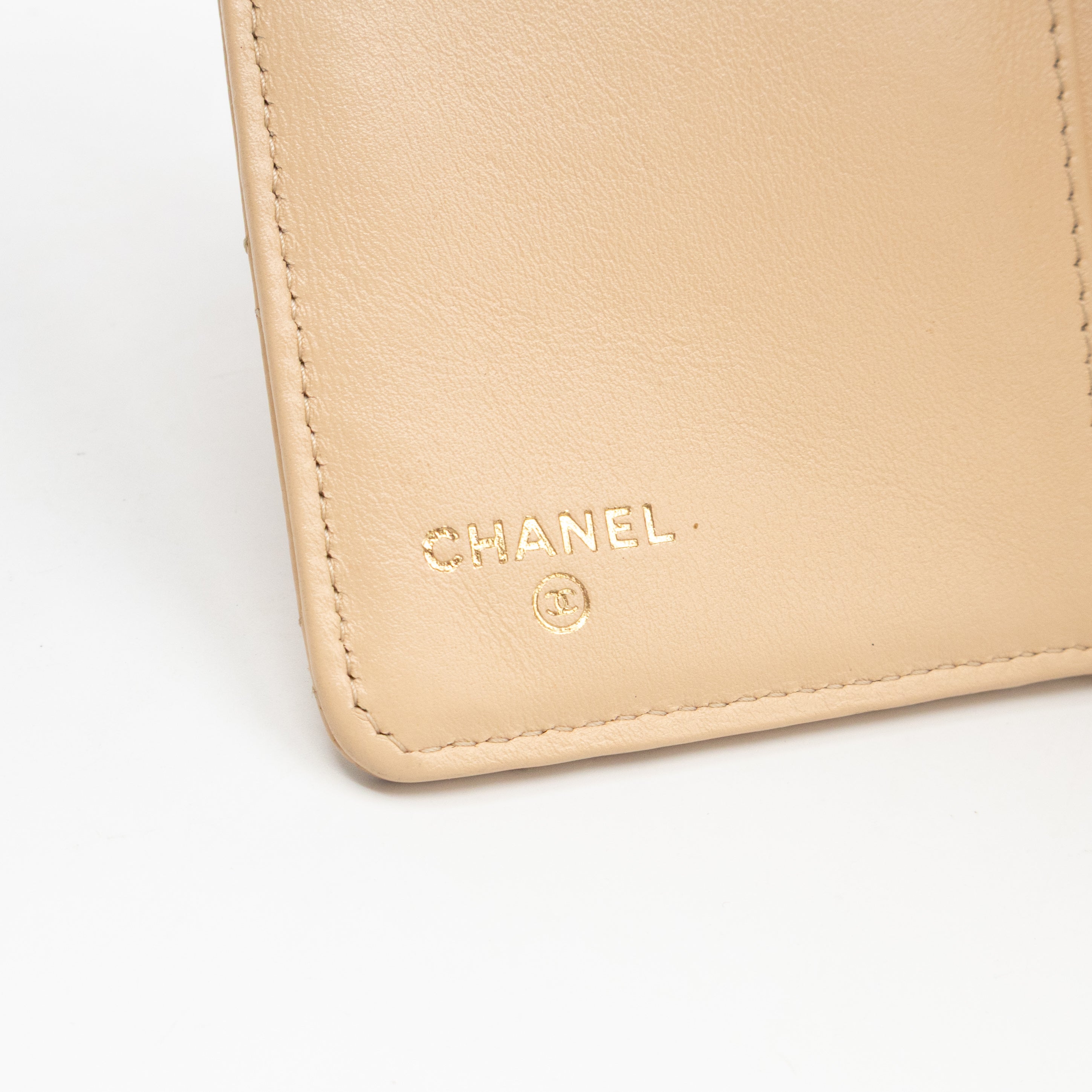 L-Zip French Wallet Beige Caviar Gold
