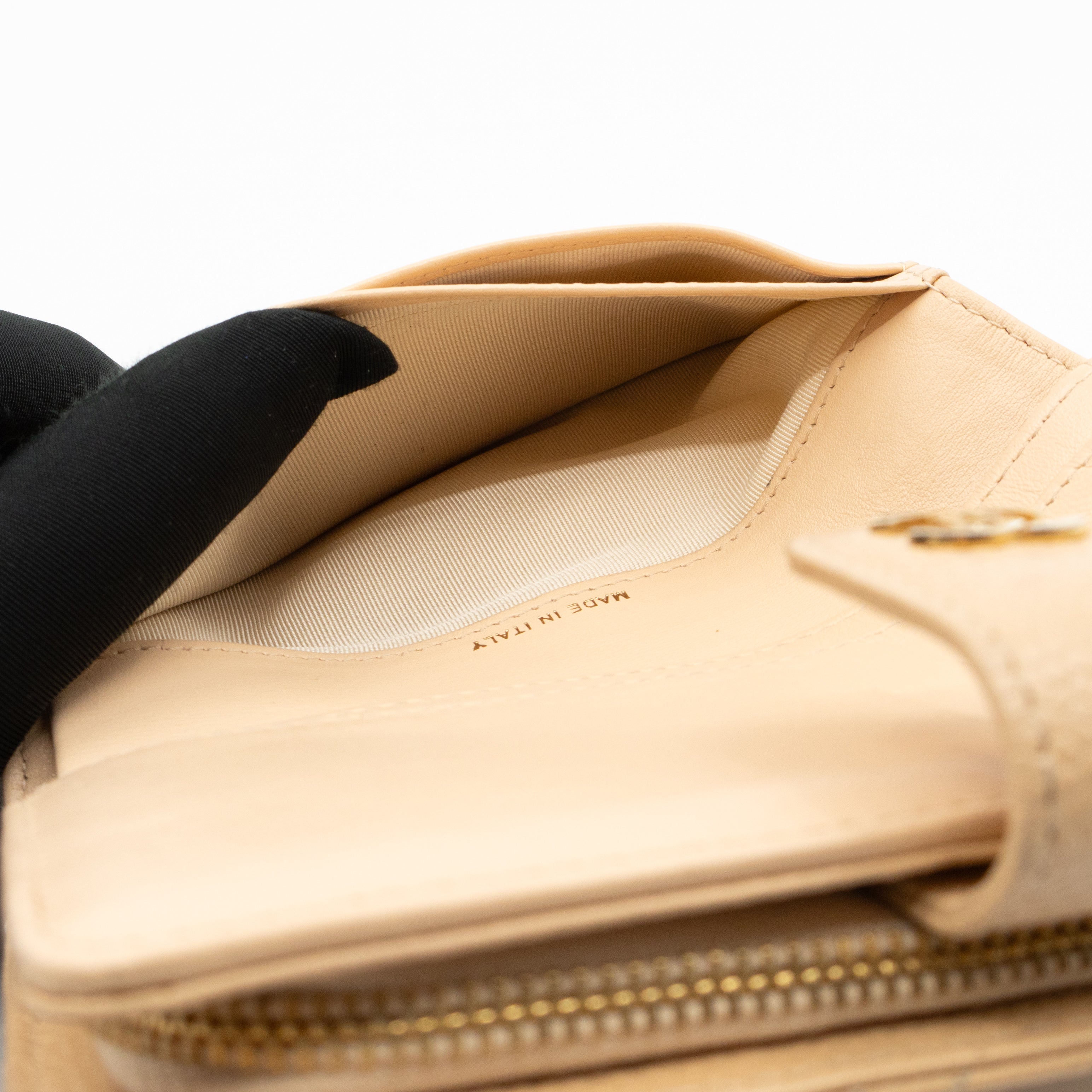 L-Zip French Wallet Beige Caviar Gold