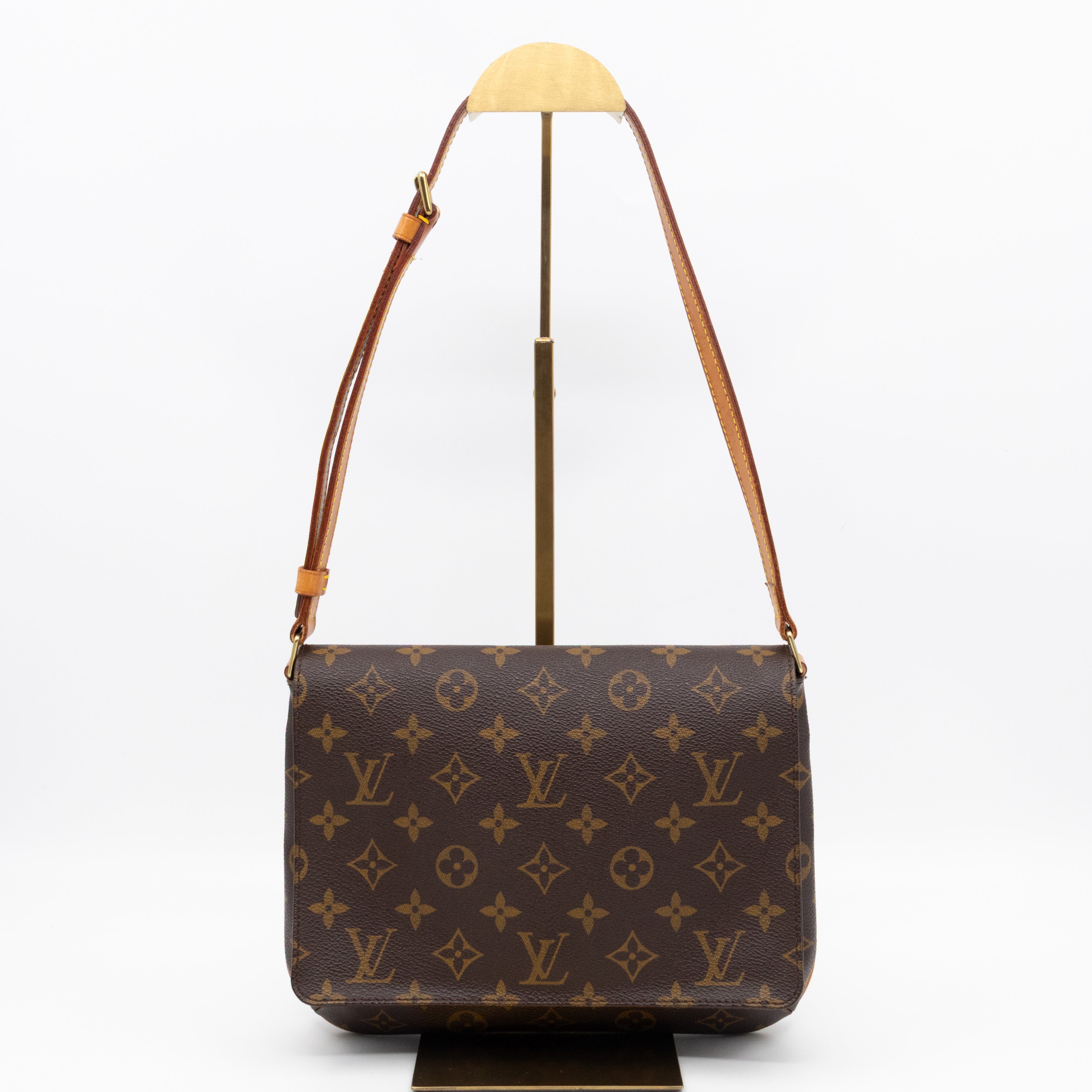 Musette Tango Monogram