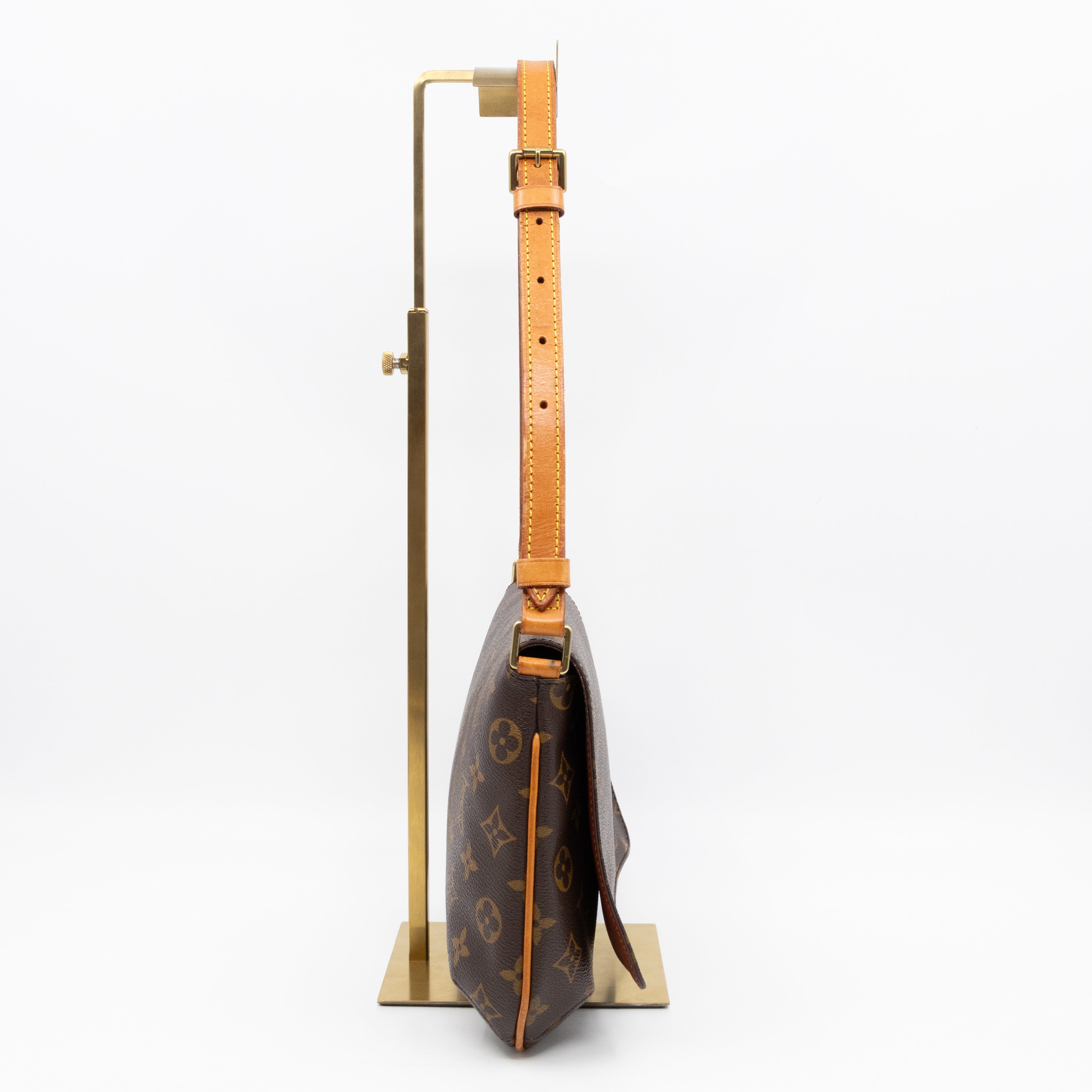 Musette Tango Monogram