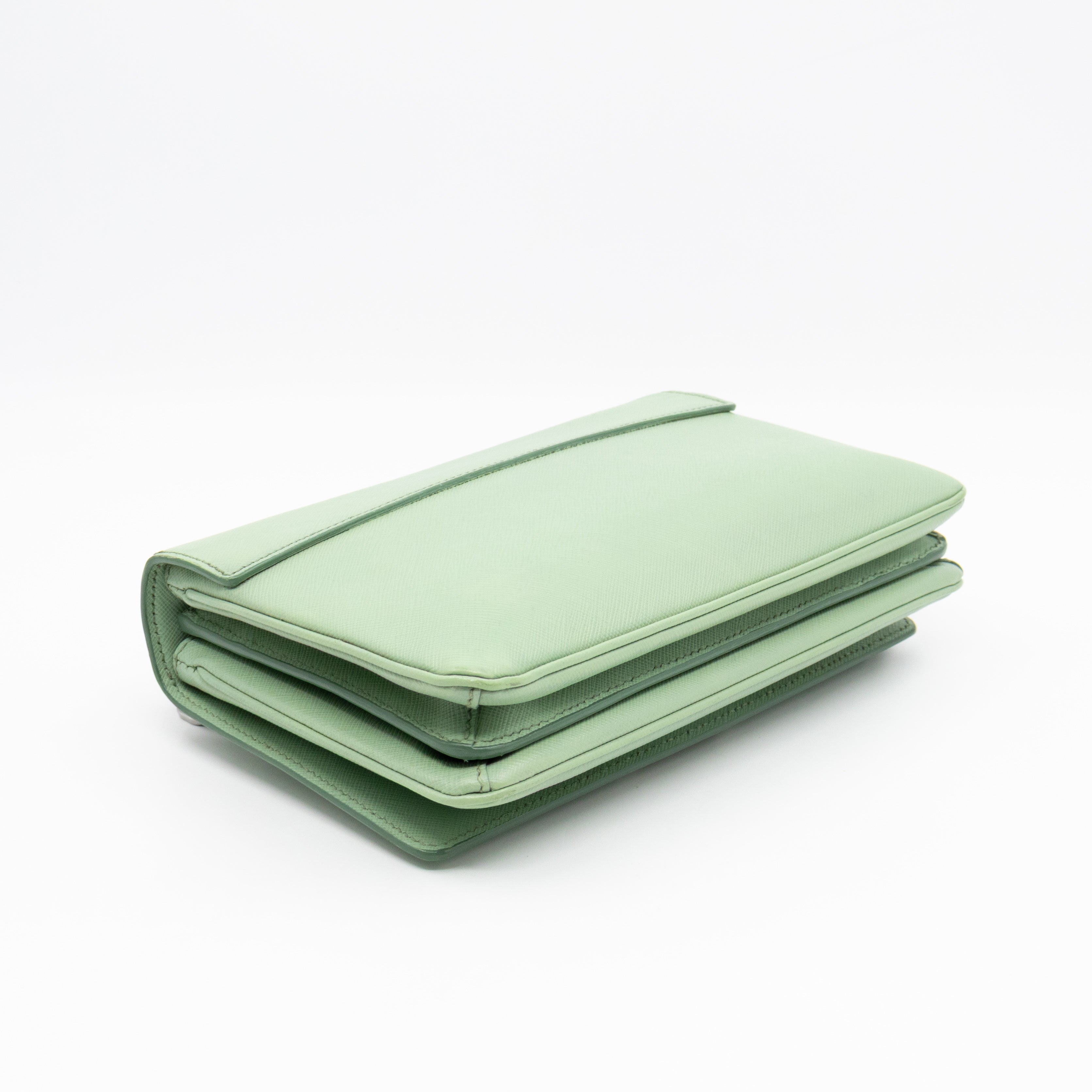Chain Lock Flap Shoulder Bag Green Saffiano Leather