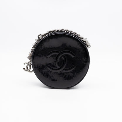 Round As Earth Bag Black Patent Leather Silver