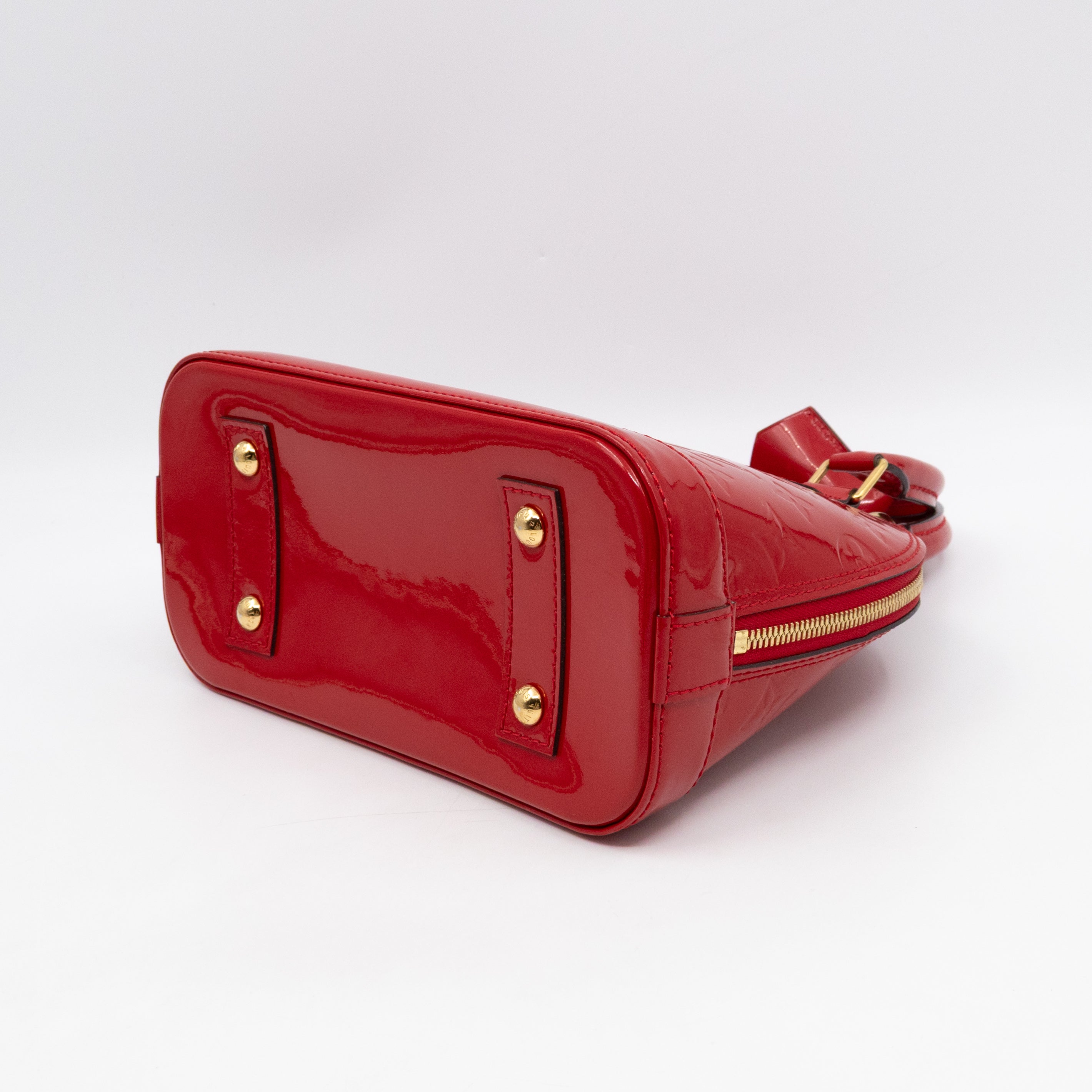 Alma BB Vernis Red