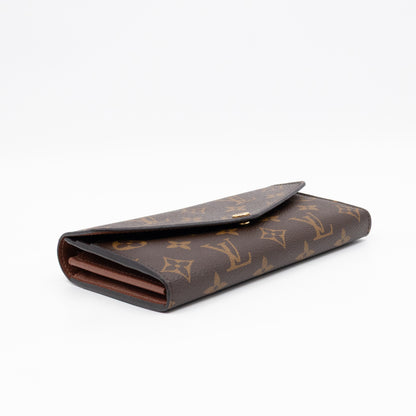 Sarah Wallet Monogram Brown