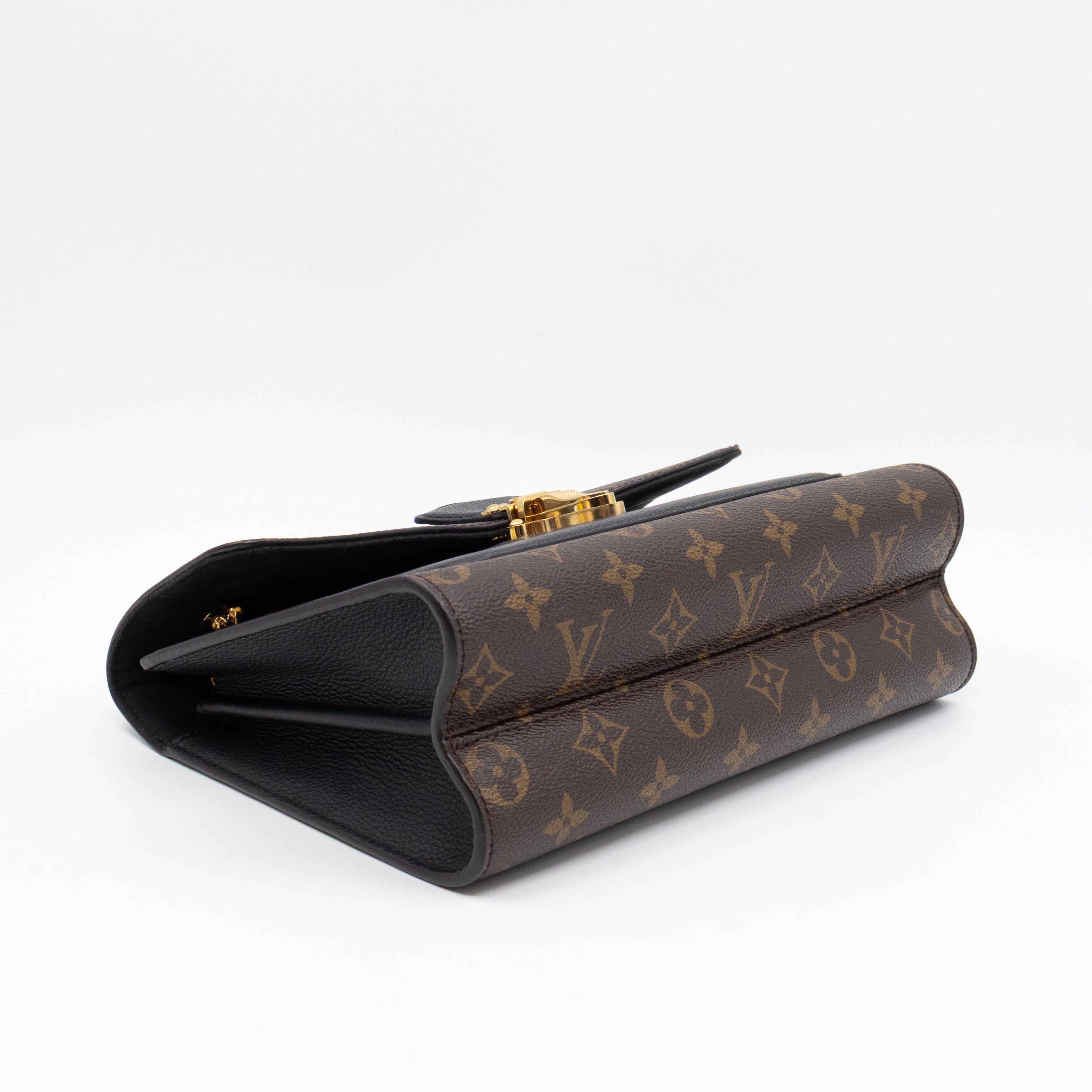 Victoire Monogram Black