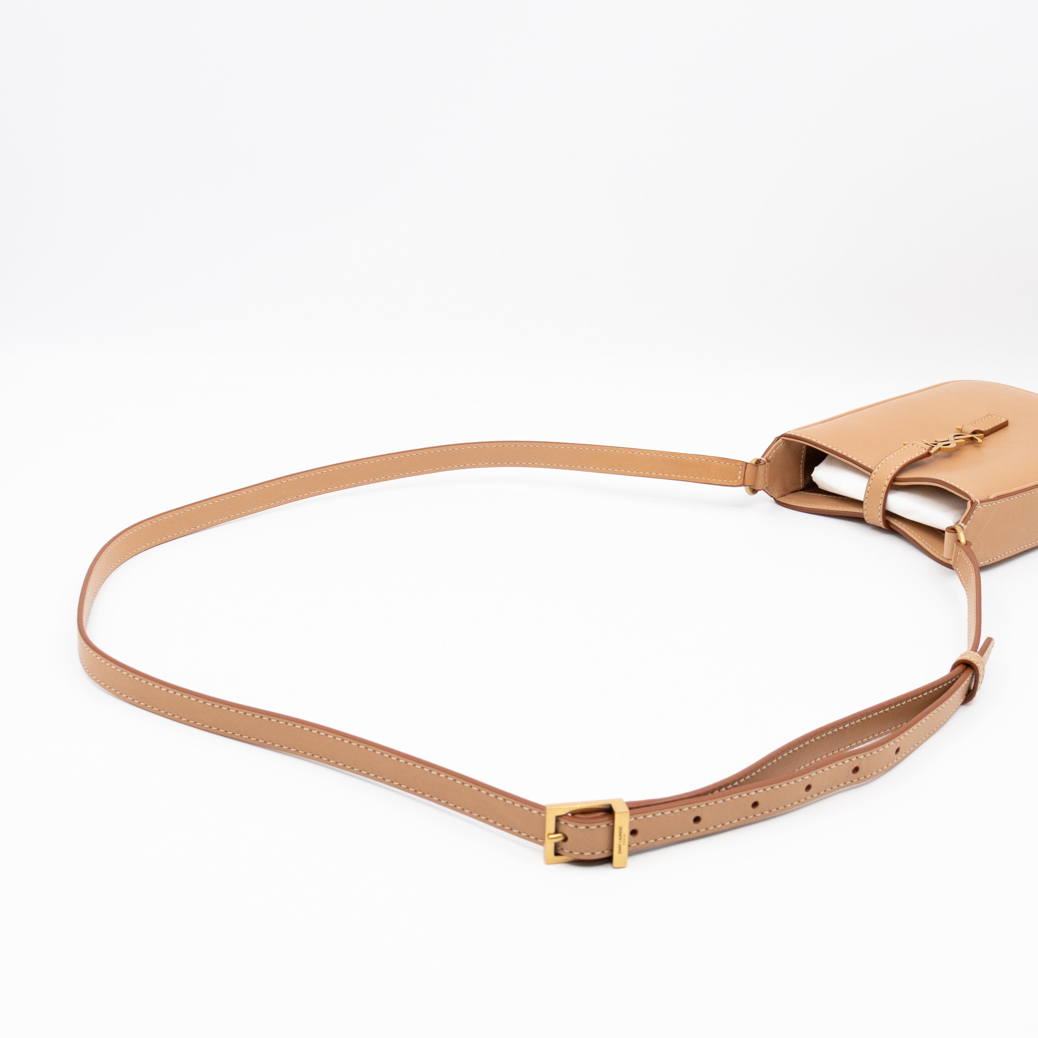 Le 5 À 7 Vertical Smooth Leather Brown