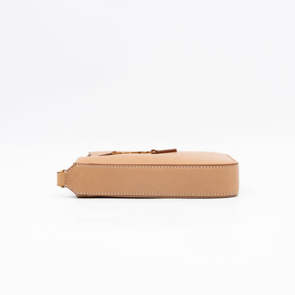 Le 5 À 7 Vertical Smooth Leather Brown
