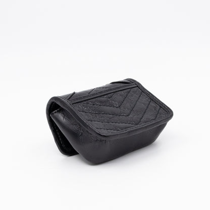 Niki Airpod Case Black Crinkled Leather