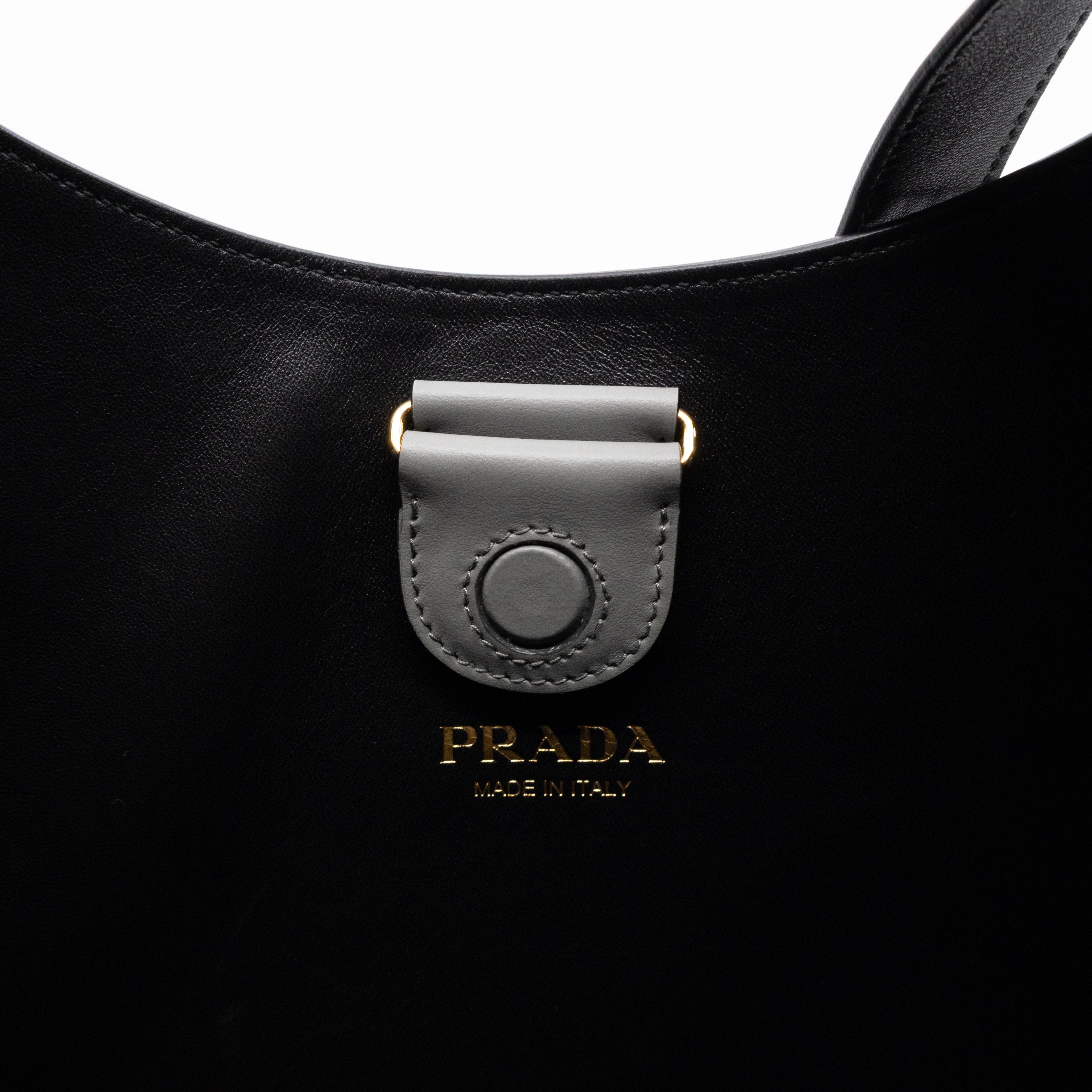 City Large Hobo Bag Ardesia Smooth Leather
