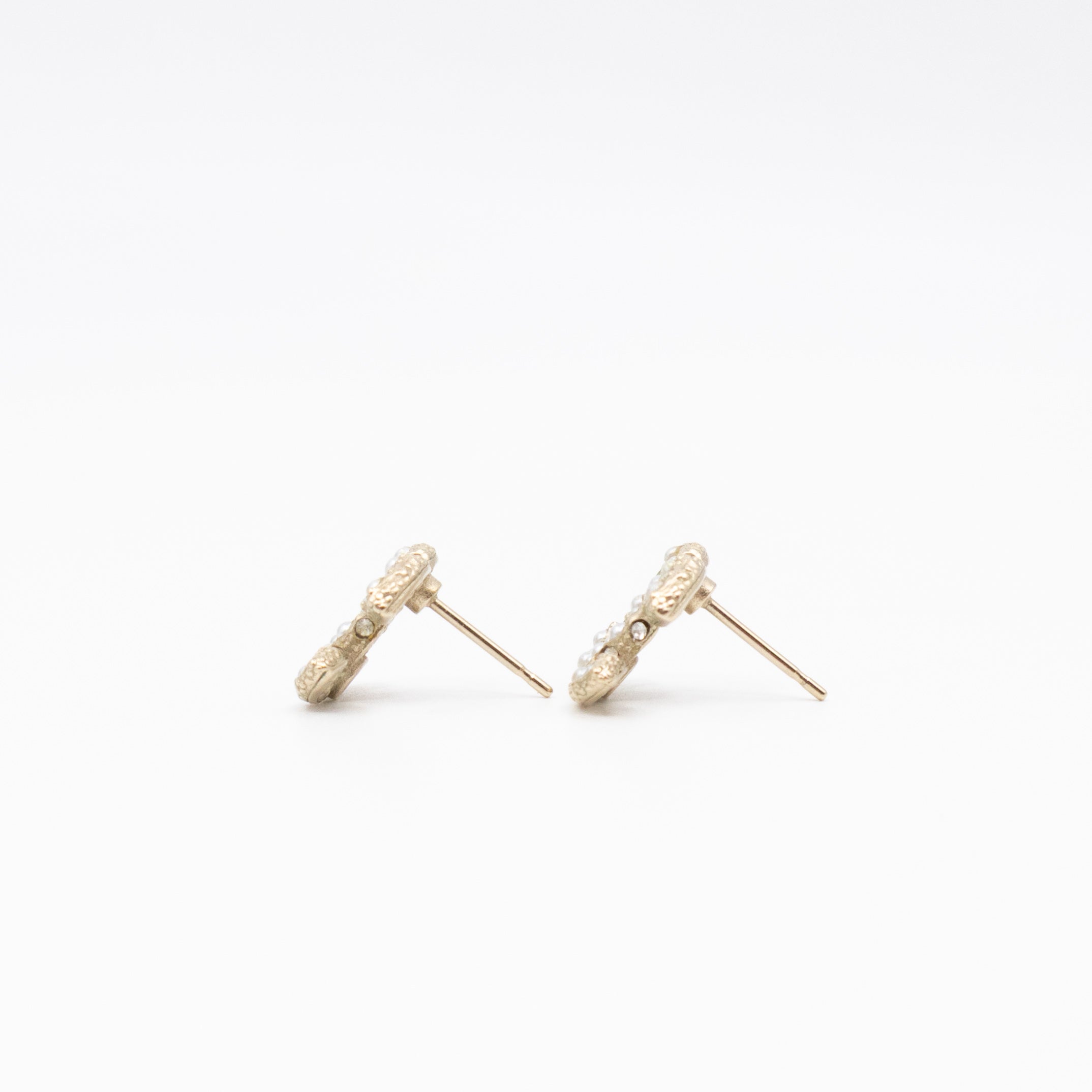 CC Pearls Earrings Gold