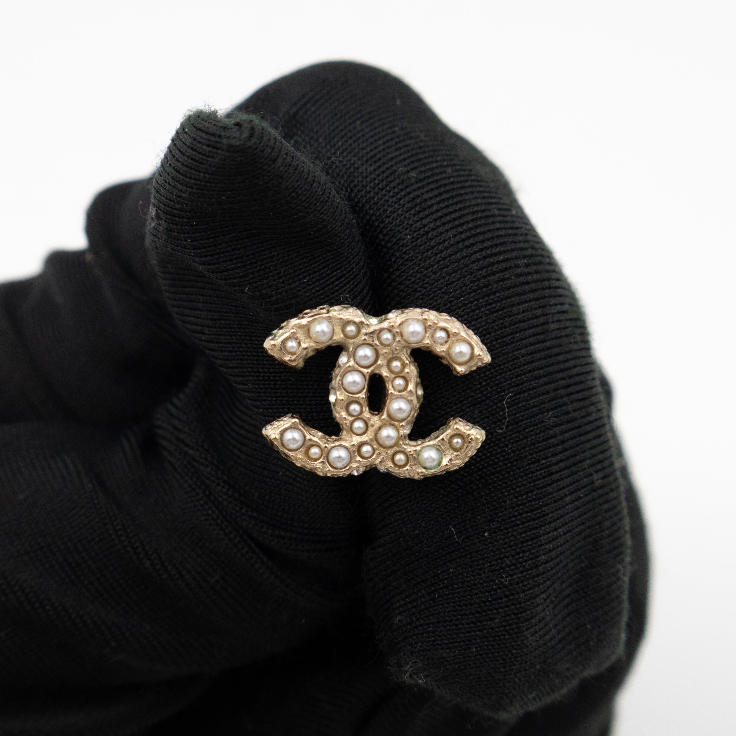 CC Pearls Earrings Gold
