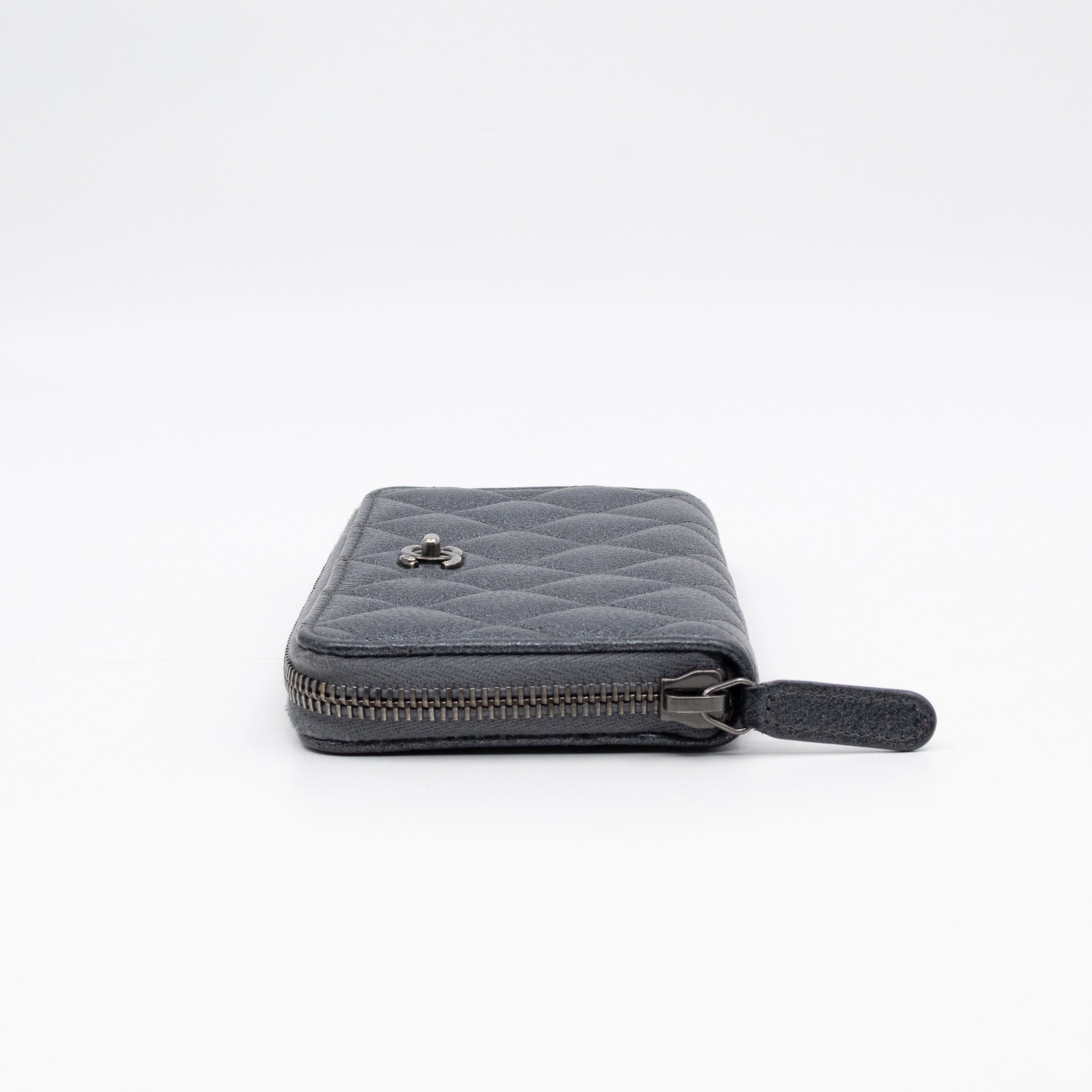 Medium Zipped Wallet Grey Metallic Leather