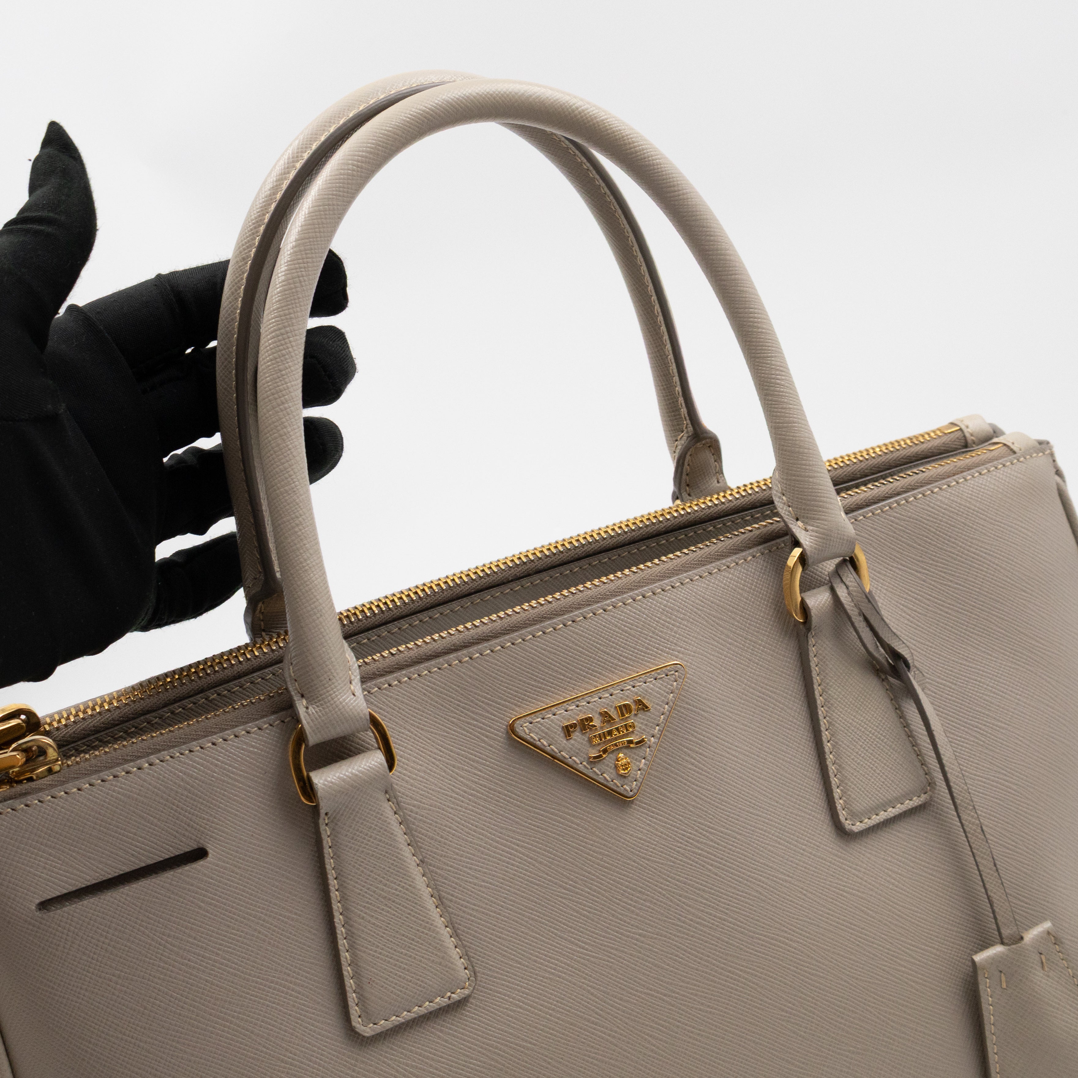 Galleria Large Double Zip Grey Taupe Saffiano Leather