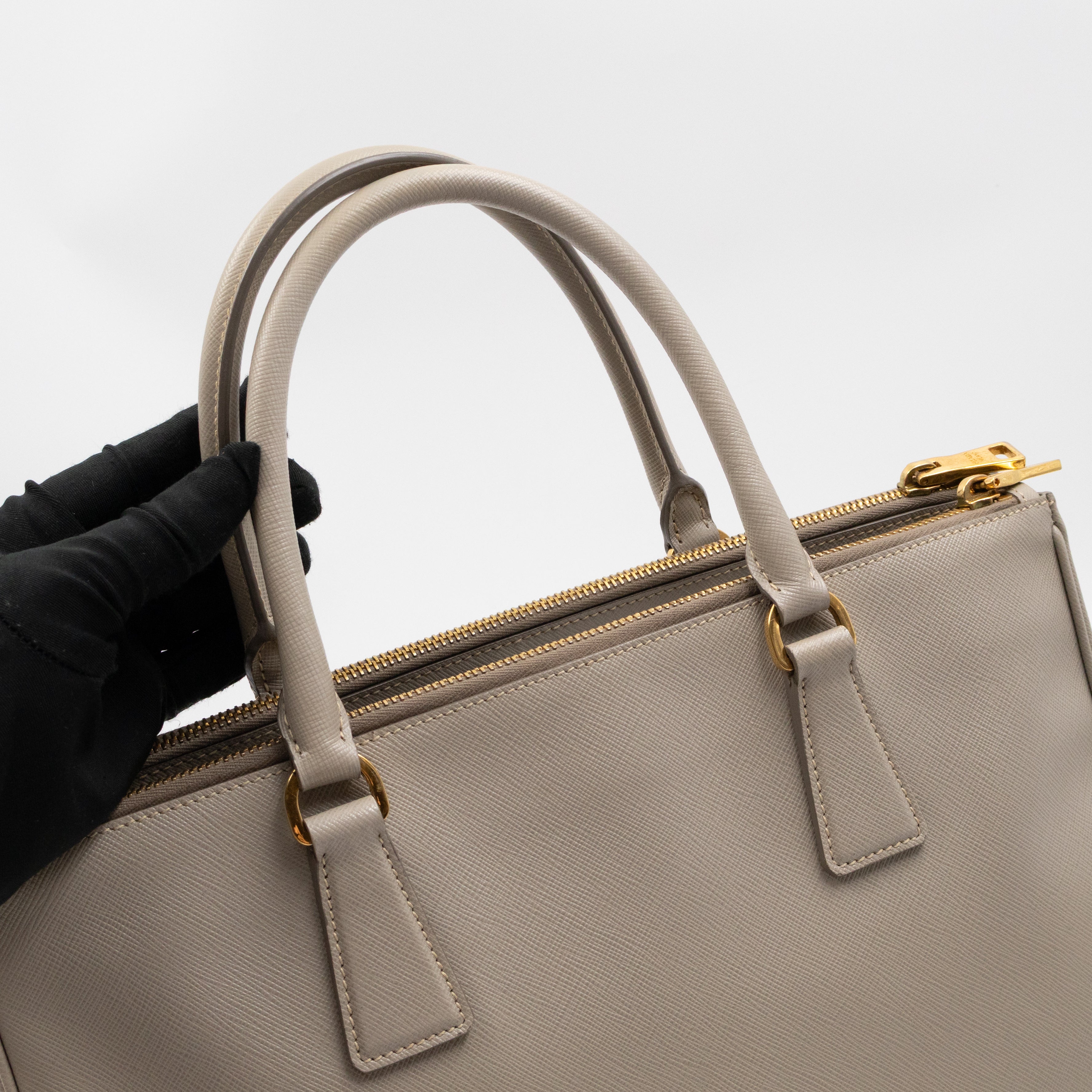 Galleria Large Double Zip Grey Taupe Saffiano Leather