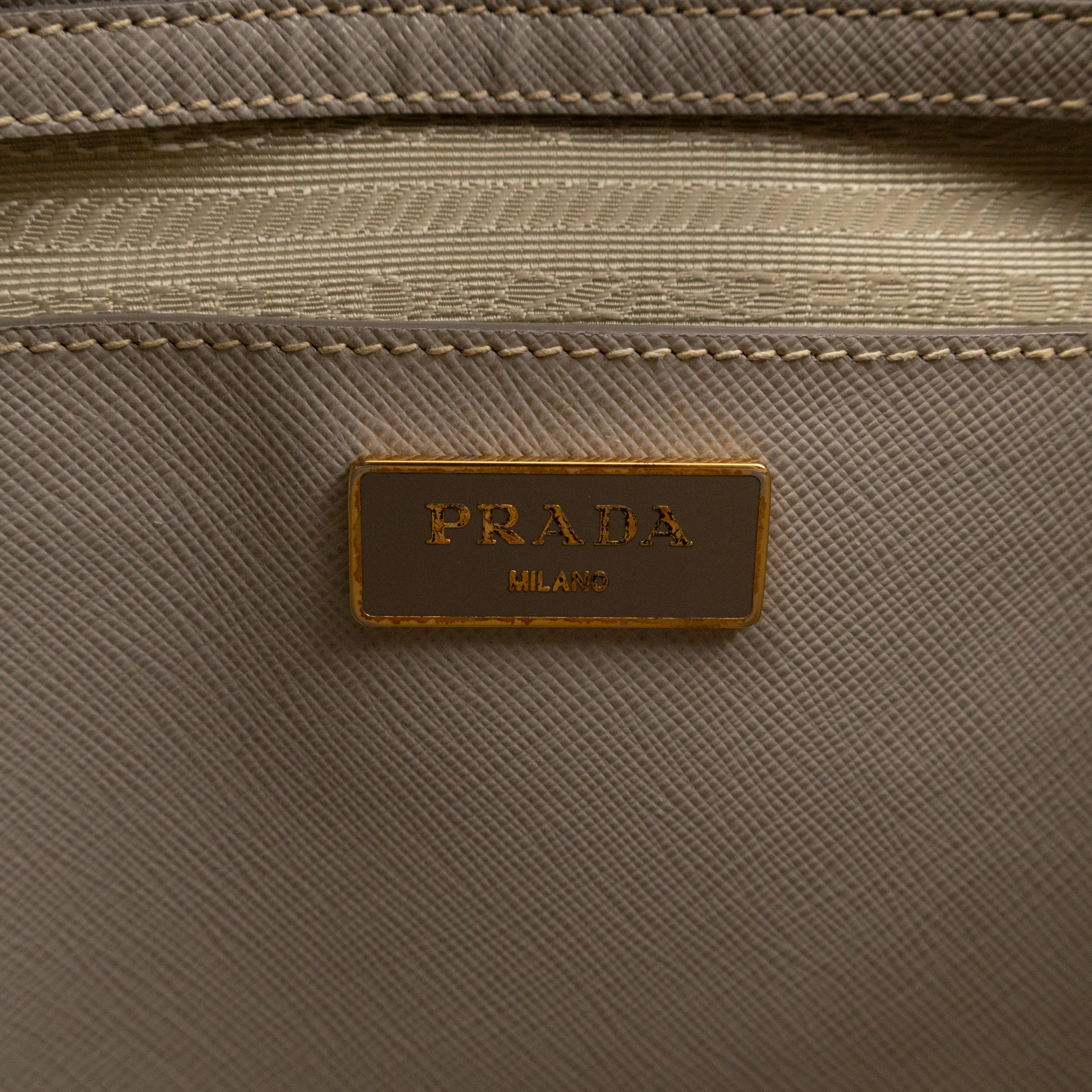 Galleria Large Double Zip Grey Taupe Saffiano Leather