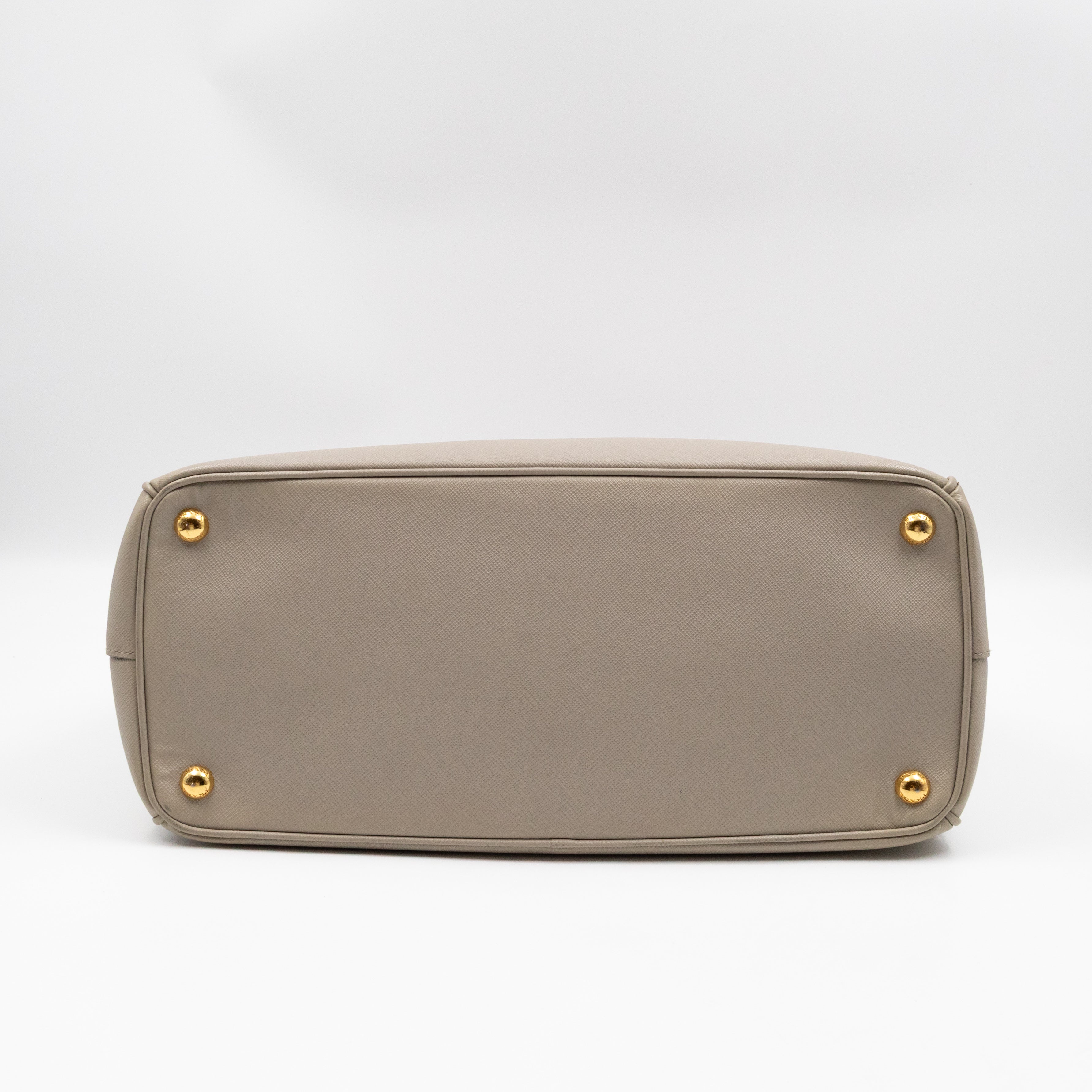 Galleria Large Double Zip Grey Taupe Saffiano Leather