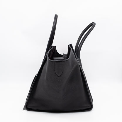 Phantom Medium Luggage Black Leather