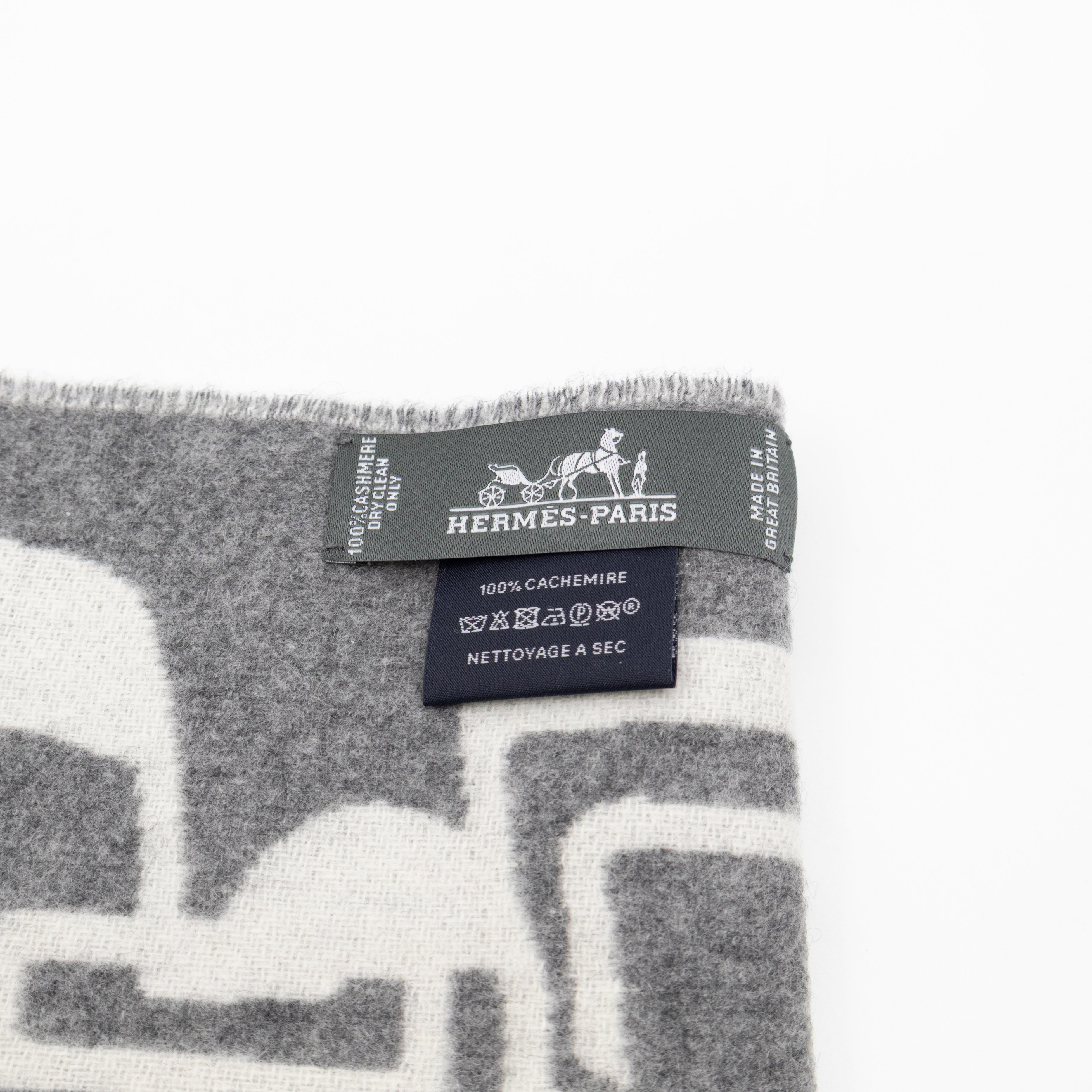 Casaque Do Re Boucles Scarf Grey