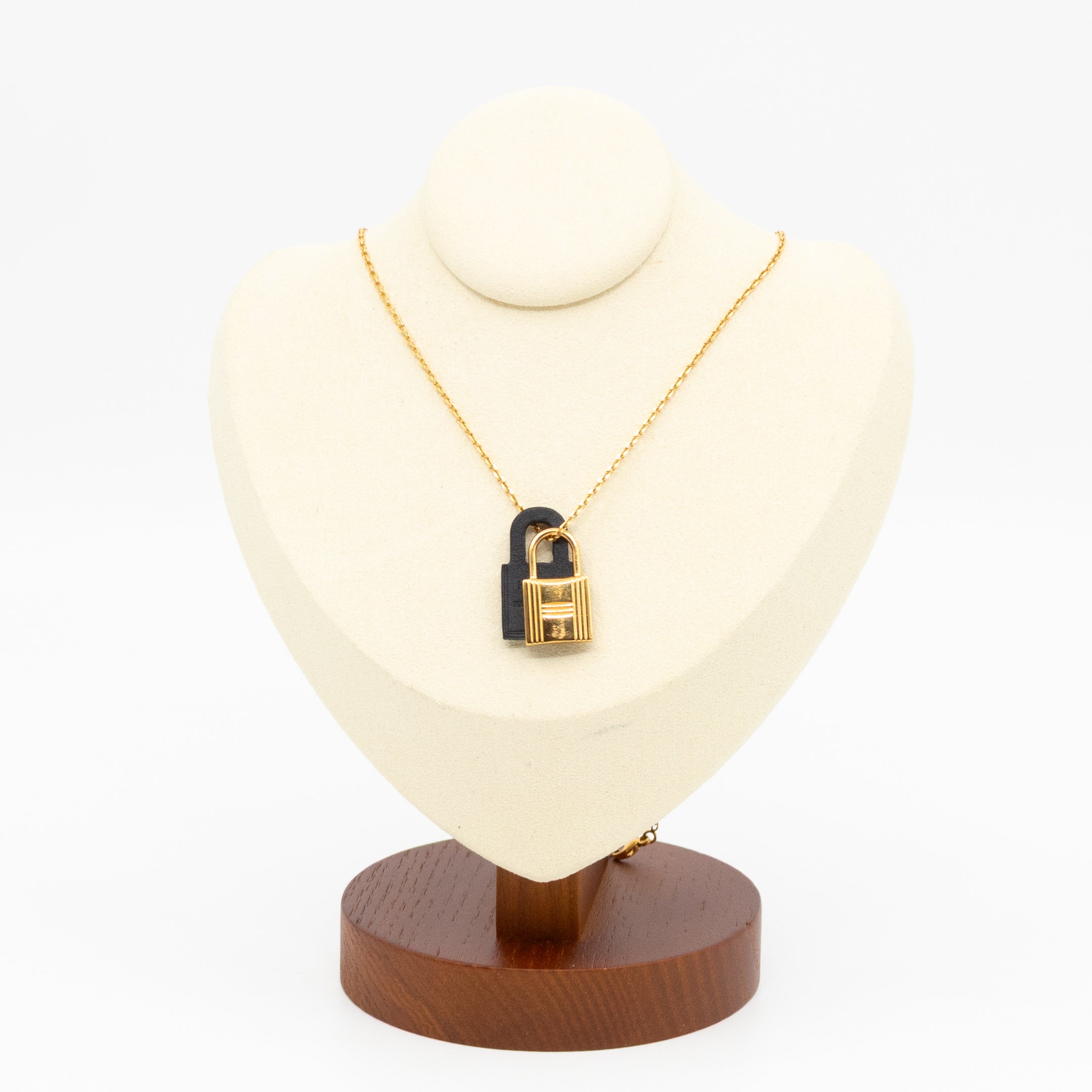O'Kelly Pendant Gold Black