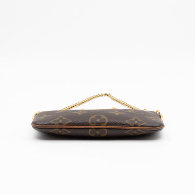 Pochette Milla PM Monogram
