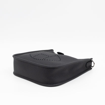 Evelyne 16 Mini Black Leather