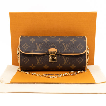 Pochette Camille Monogram