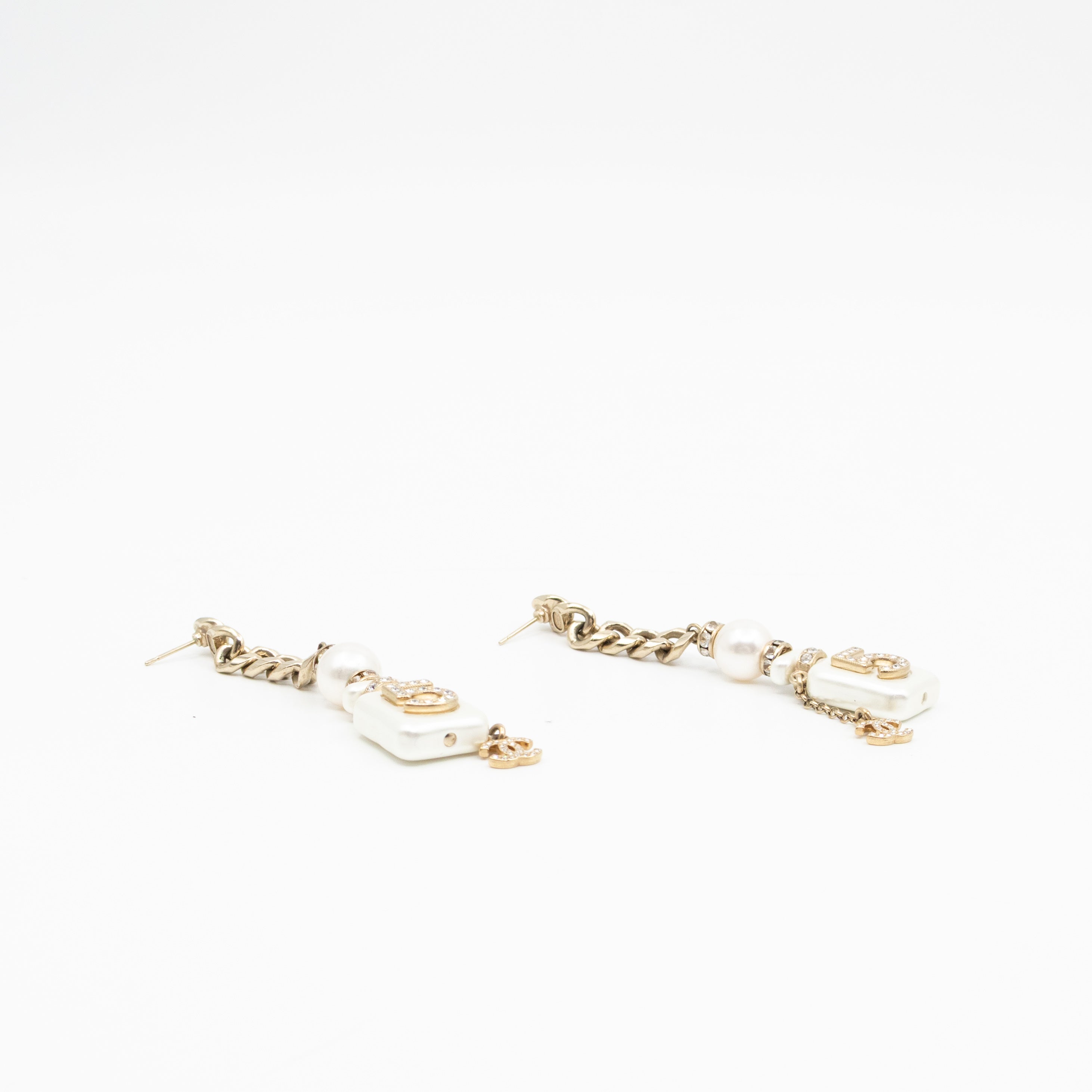Perfume Bottle 5 Pearl Drop Earrings White Light Gold