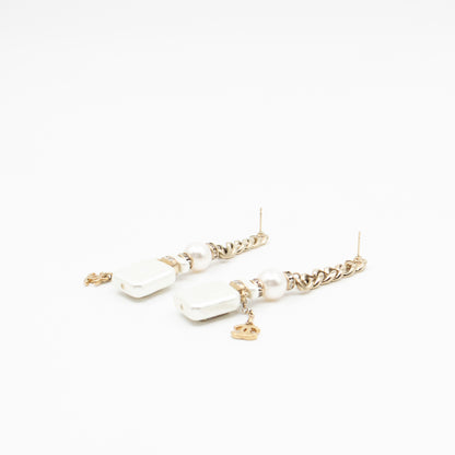 Perfume Bottle 5 Pearl Drop Earrings White Light Gold