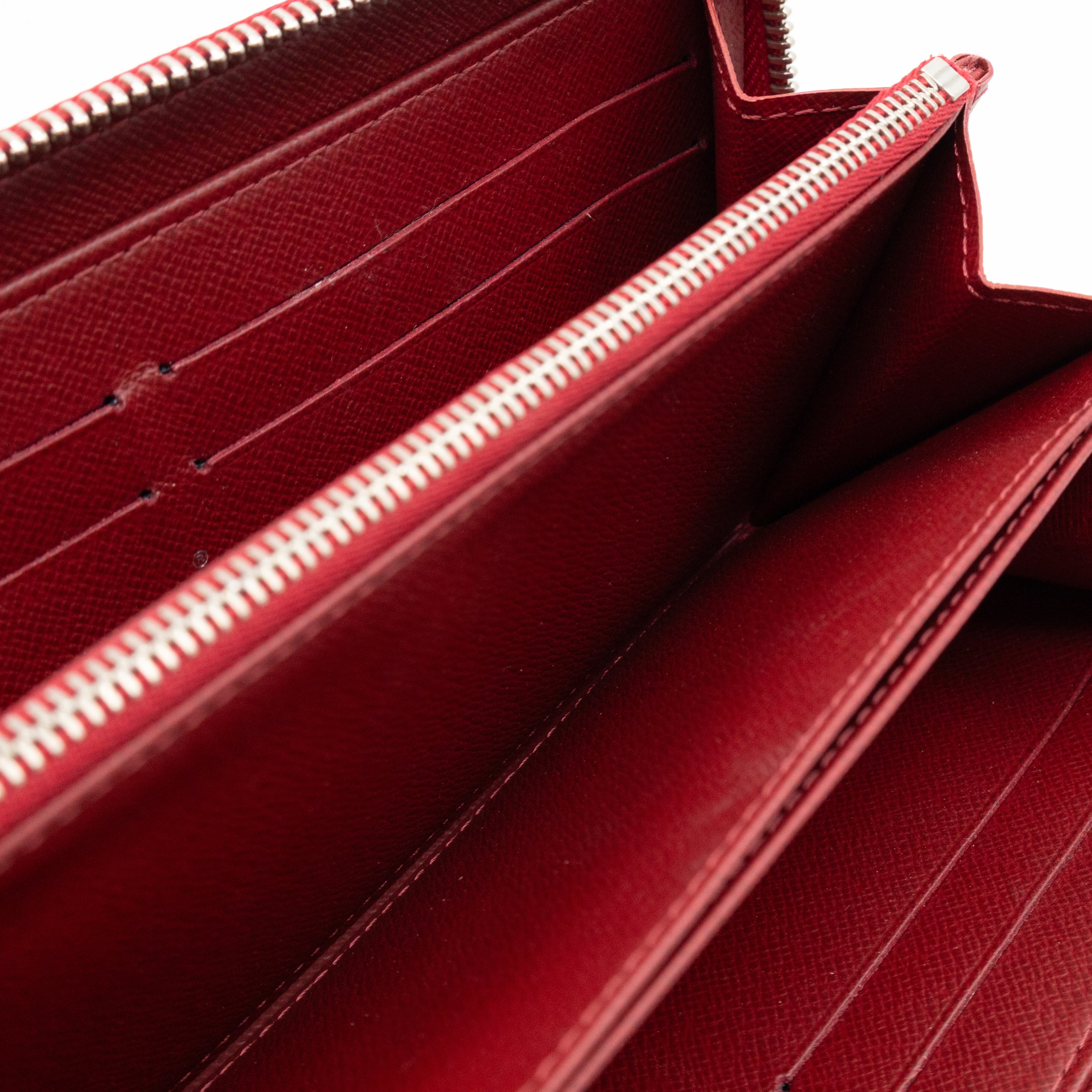 Zippy Wallet Fuchsia Epi Leather
