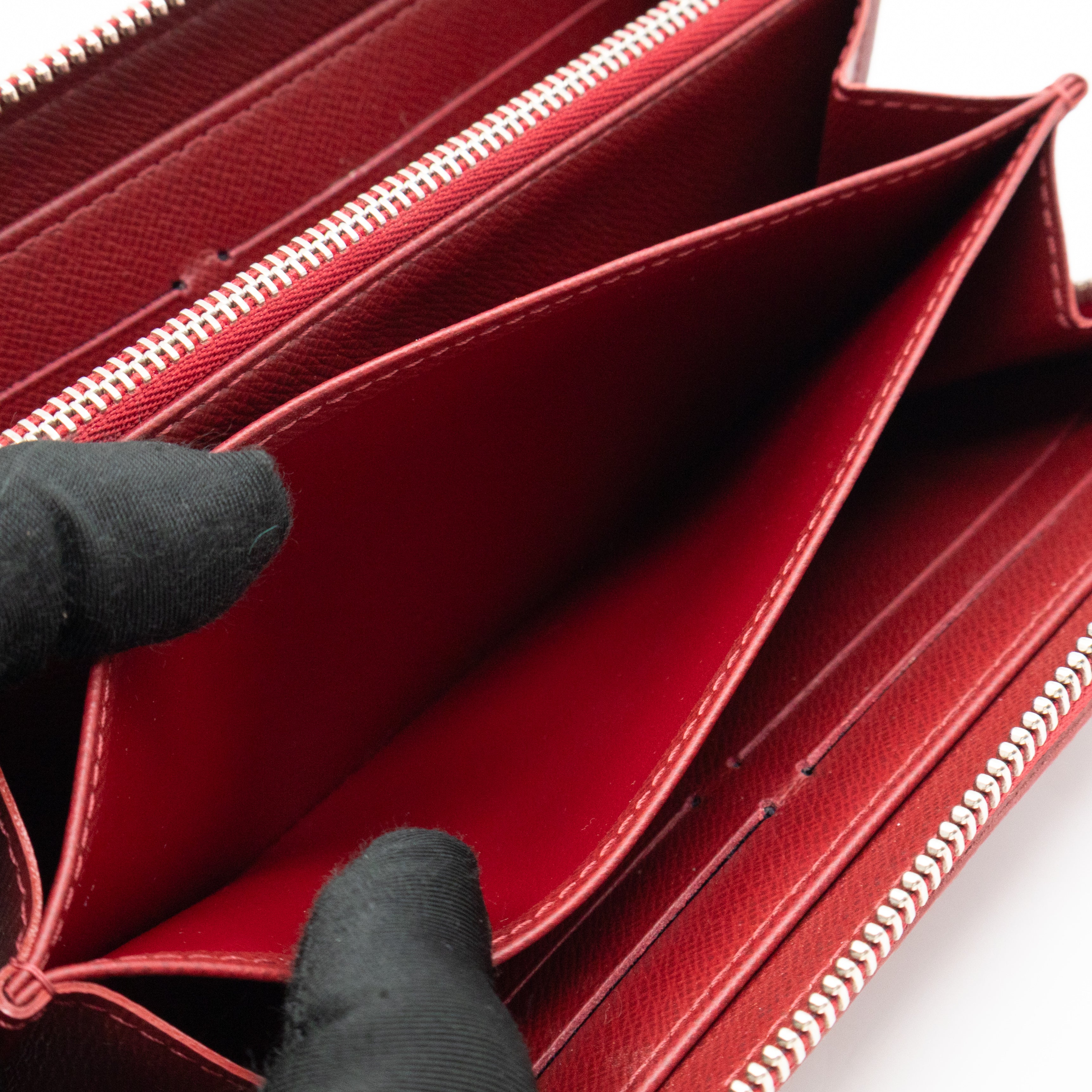Zippy Wallet Fuchsia Epi Leather