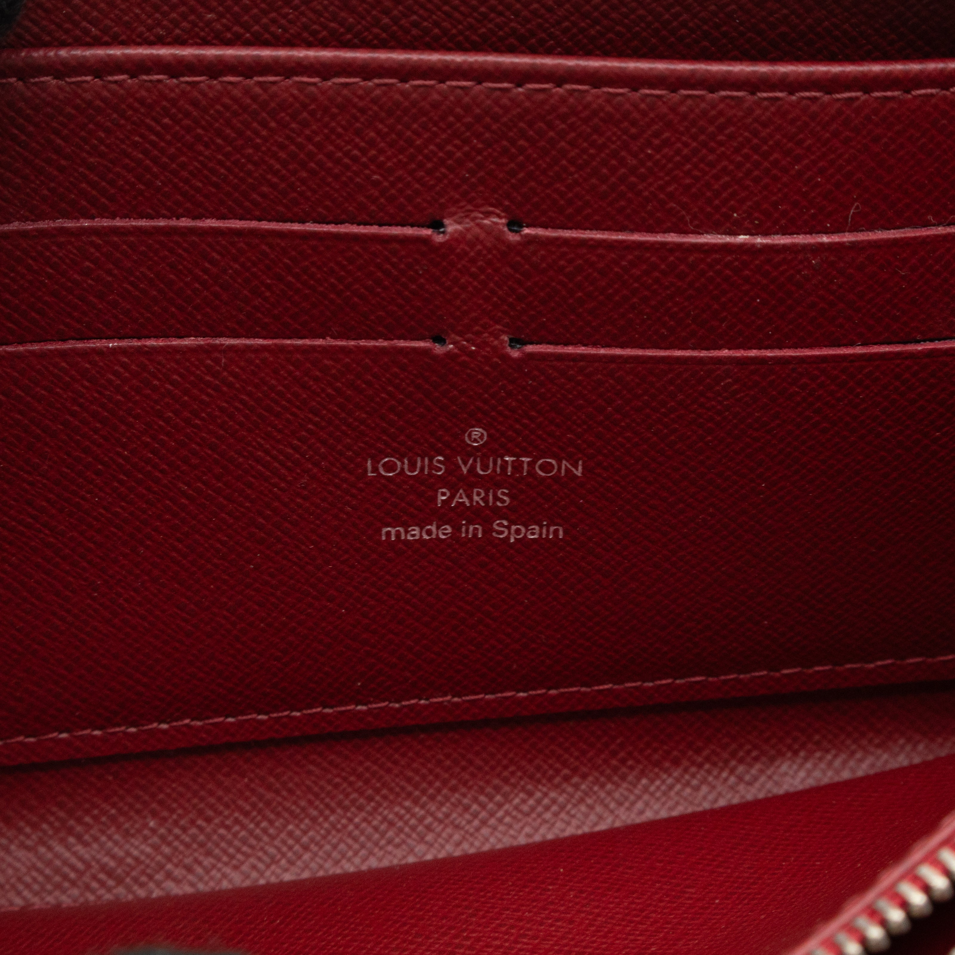 Zippy Wallet Fuchsia Epi Leather