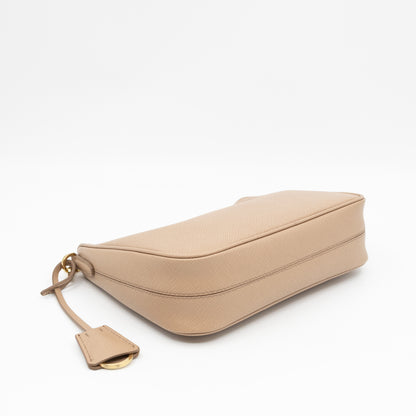 Re-Edition 2005 Cameo Beige Saffiano Leather