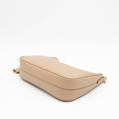 Re-Edition 2005 Cameo Beige Saffiano Leather