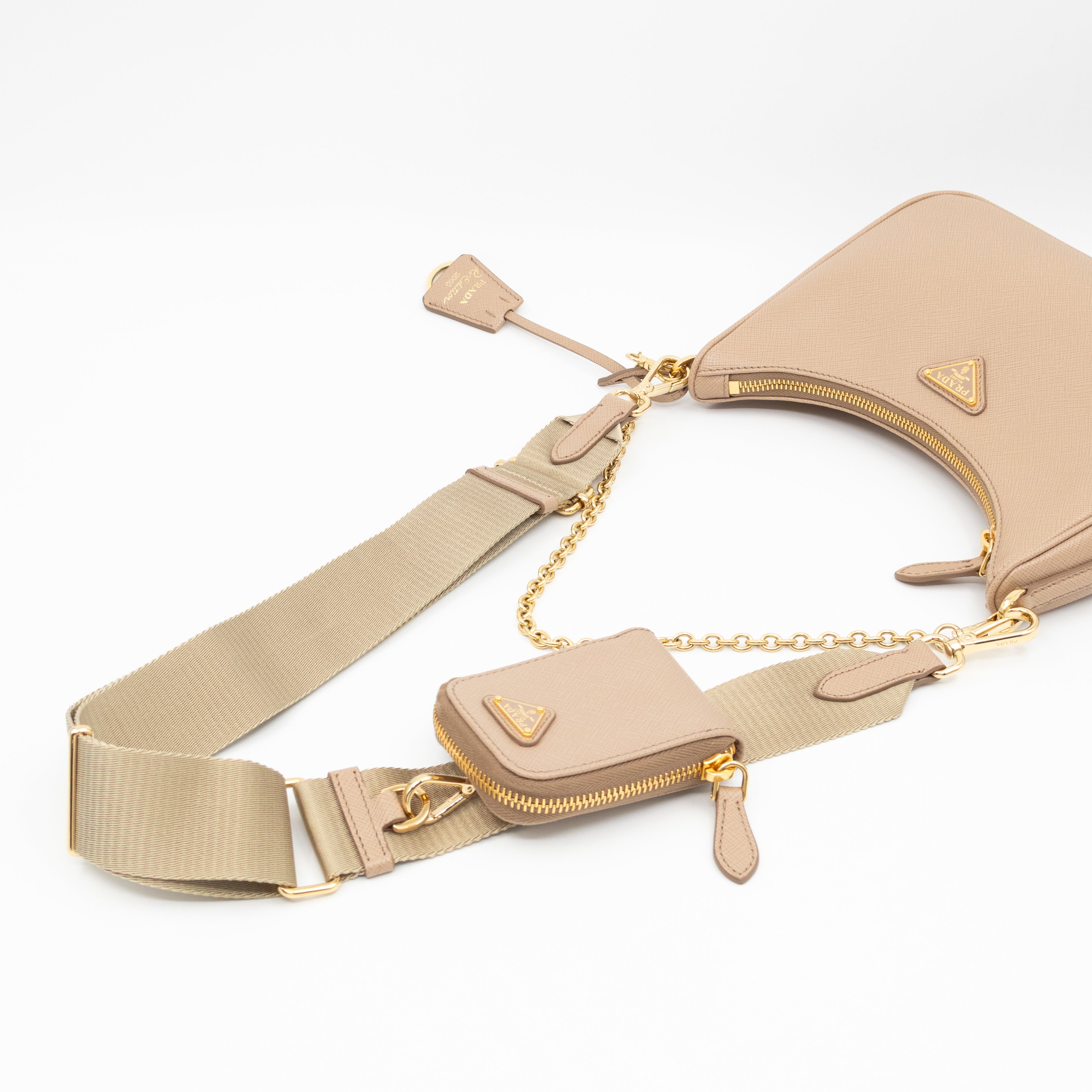 Re-Edition 2005 Cameo Beige Saffiano Leather