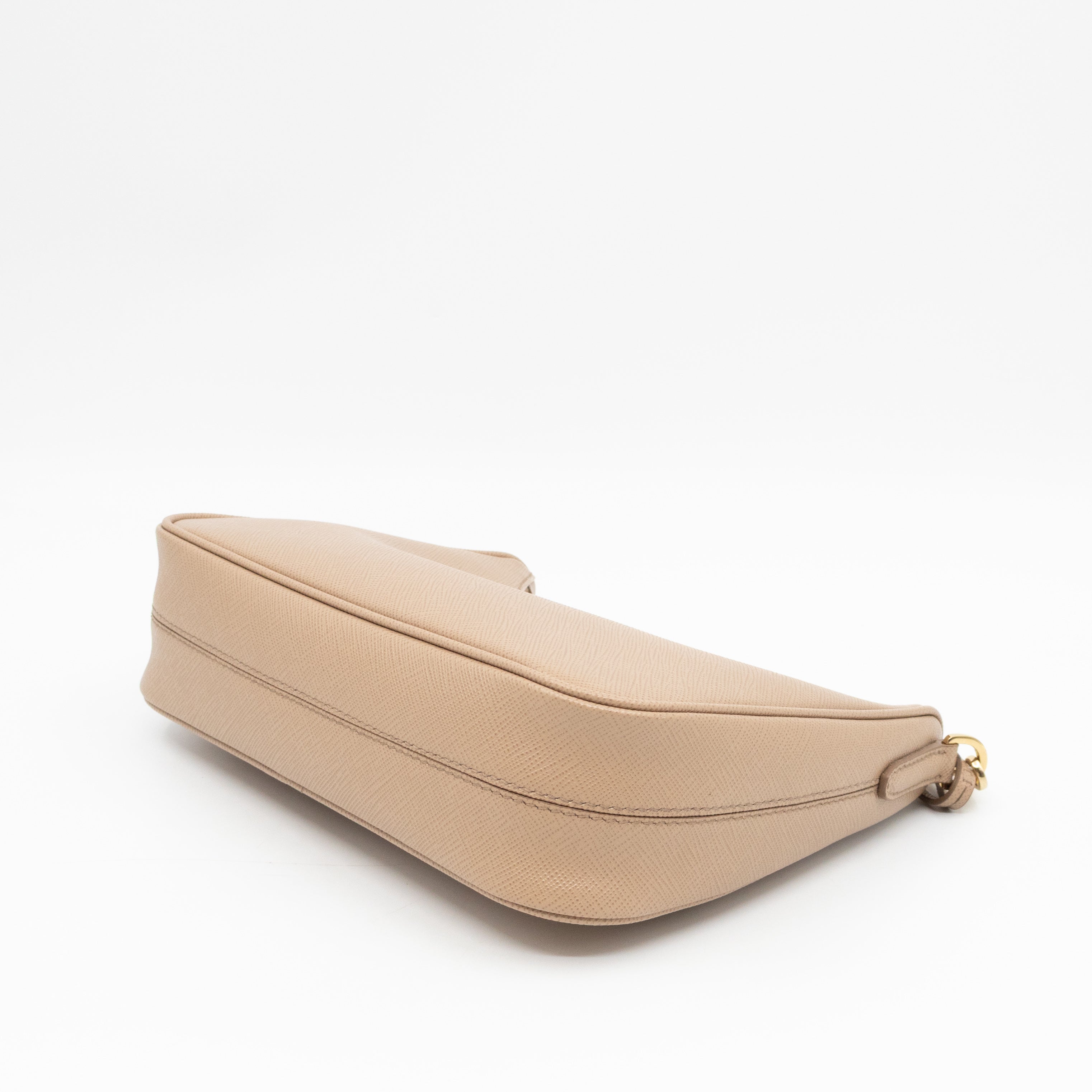 Re-Edition 2005 Cameo Beige Saffiano Leather