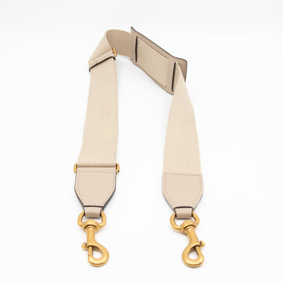 Savoy Medium Duffle Bag GG Supreme Beige Leather