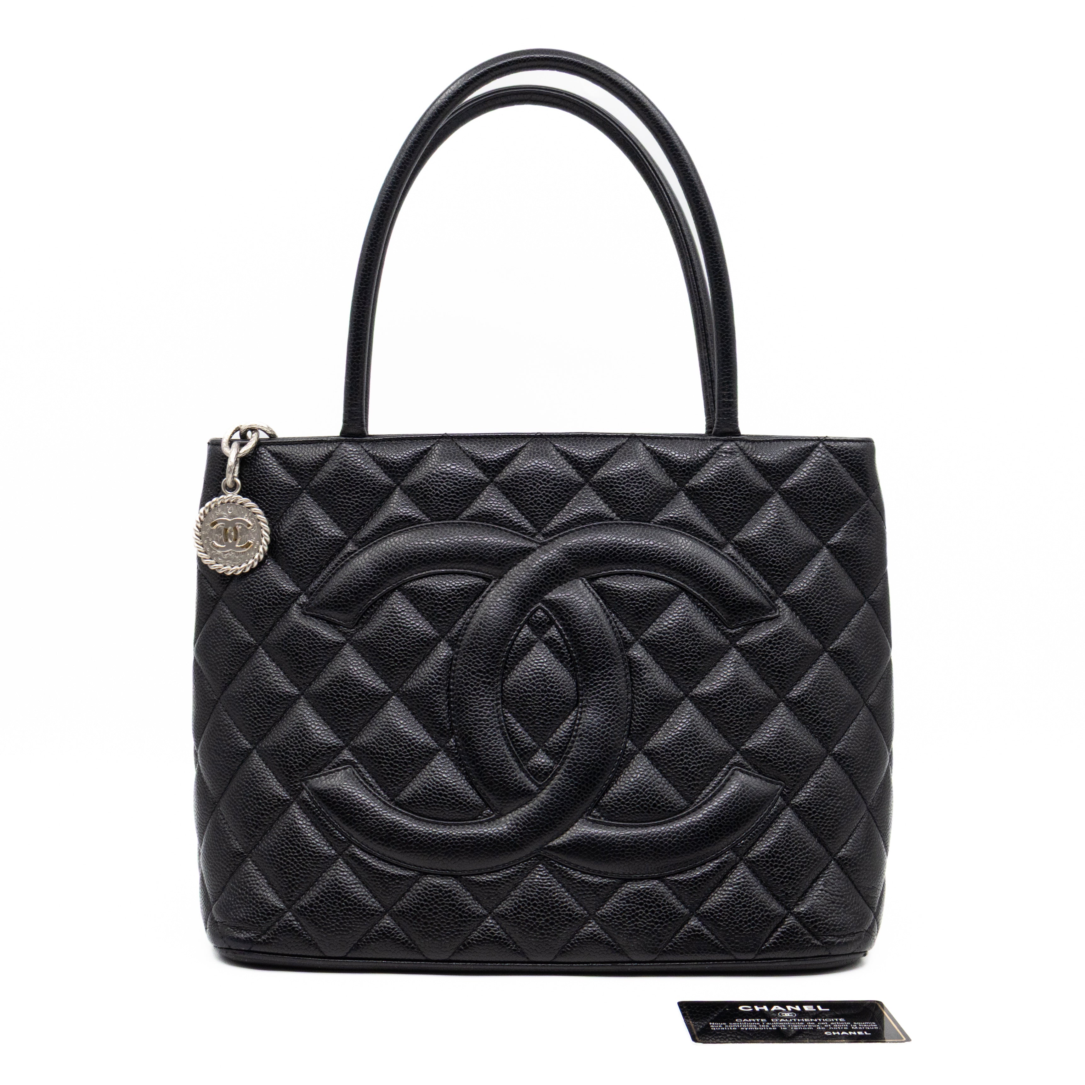 Médaillon Black Caviarskin