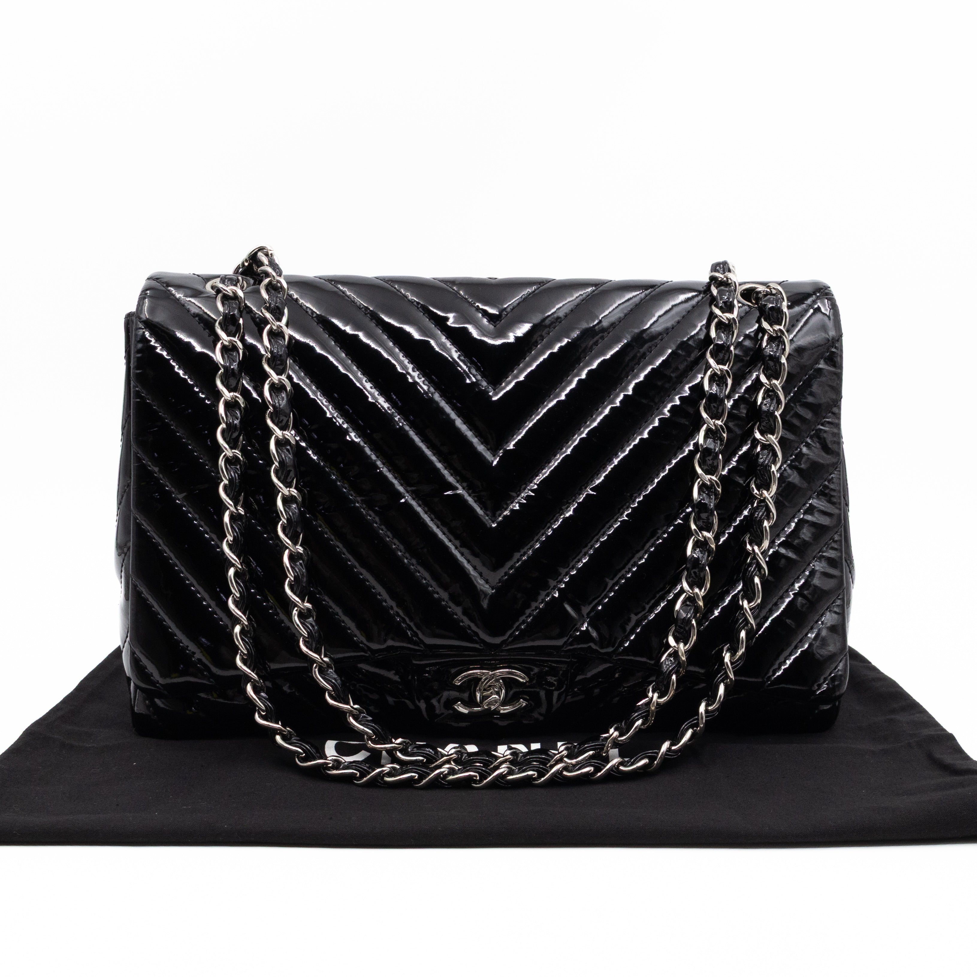 Classic Single Flap Maxi Black Chevron Patent Silver