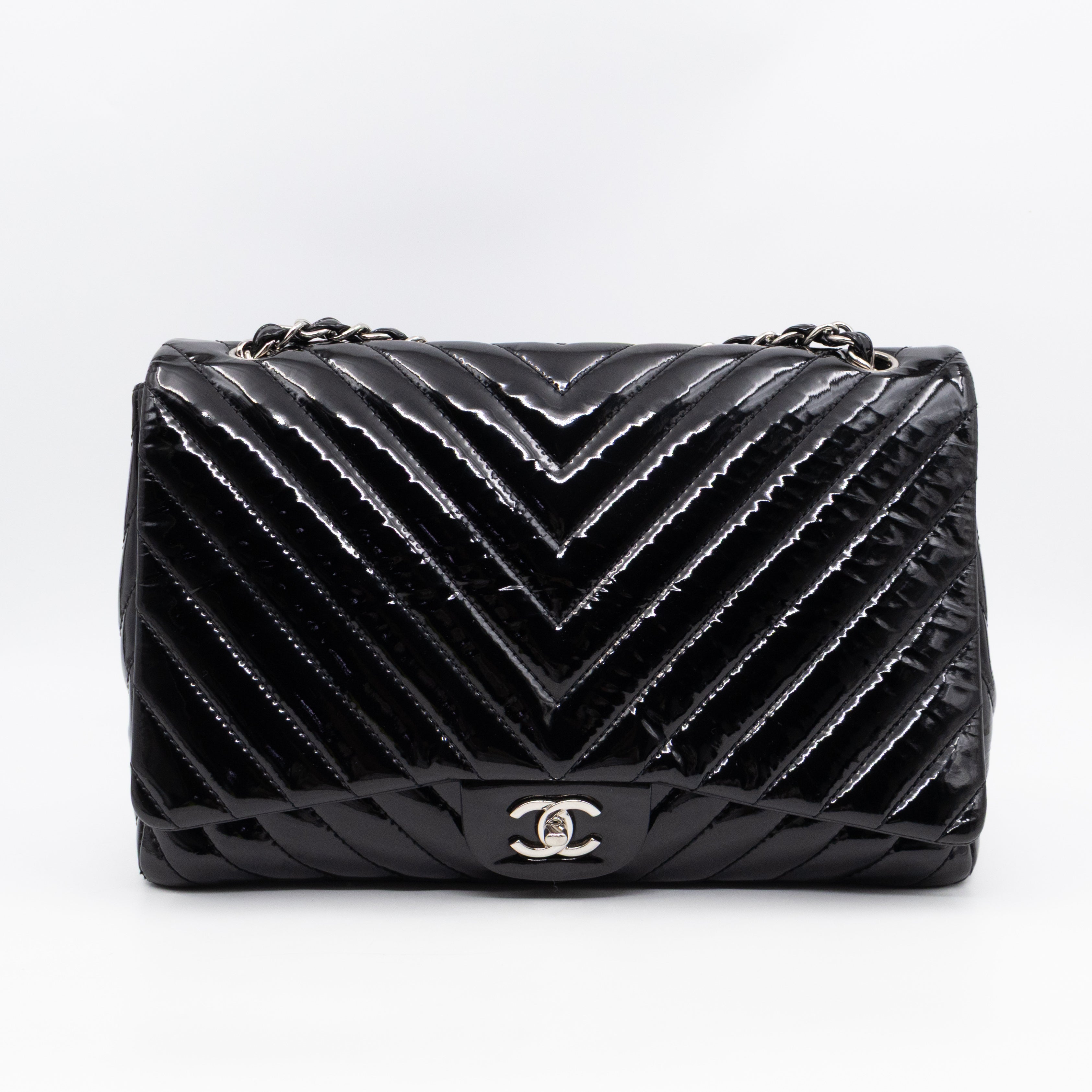 Classic Single Flap Maxi Black Chevron Patent Silver