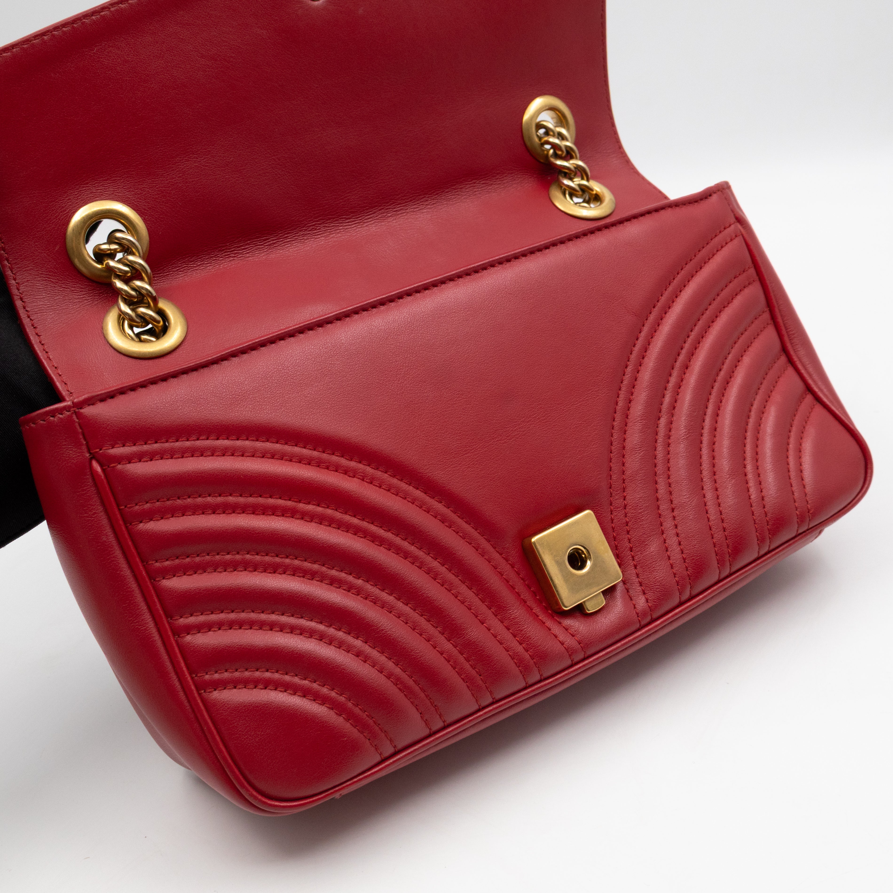 GG Marmont Medium Flap Bag Red Matelasse Leather