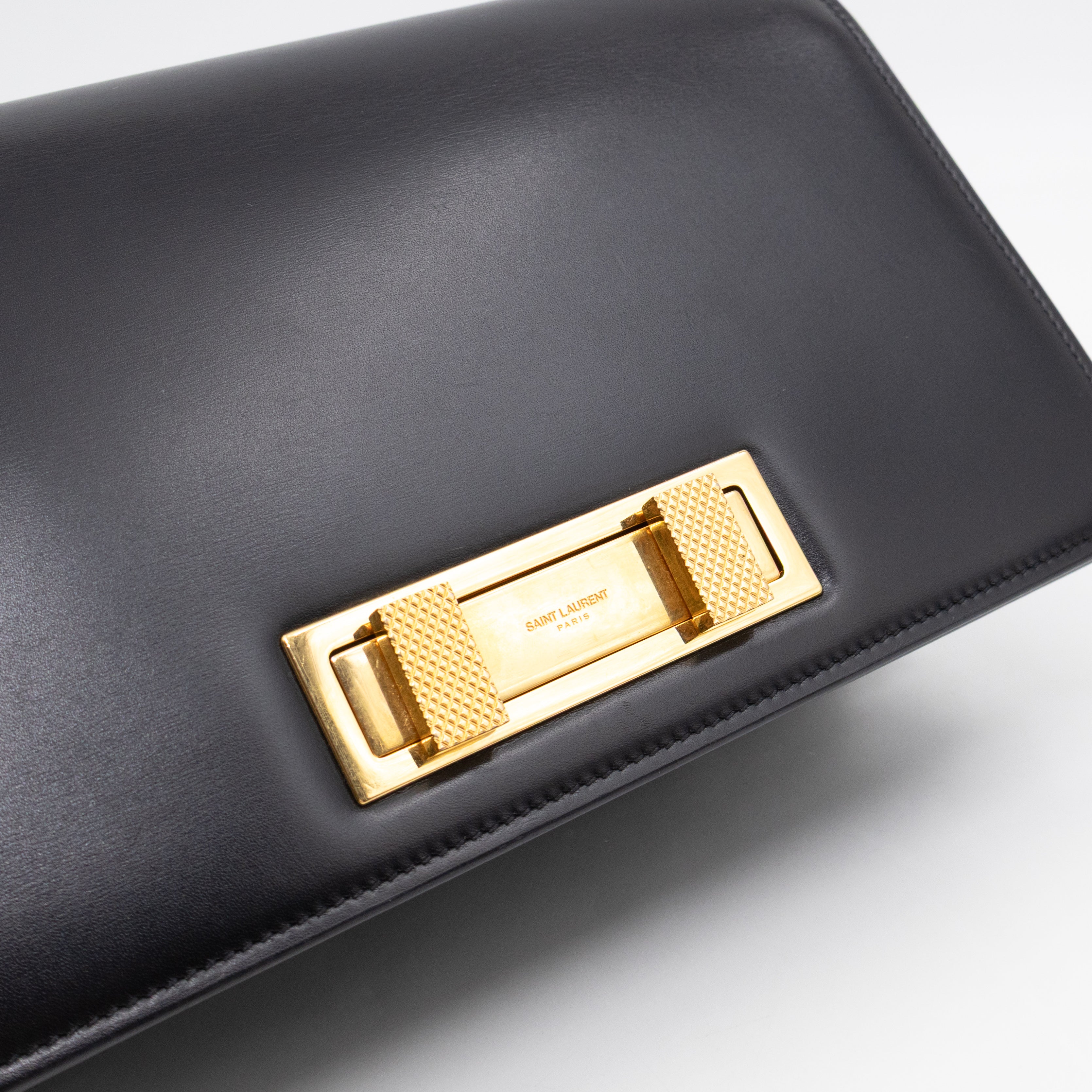 Domino Medium Shoulder Bag Black Smooth Leather
