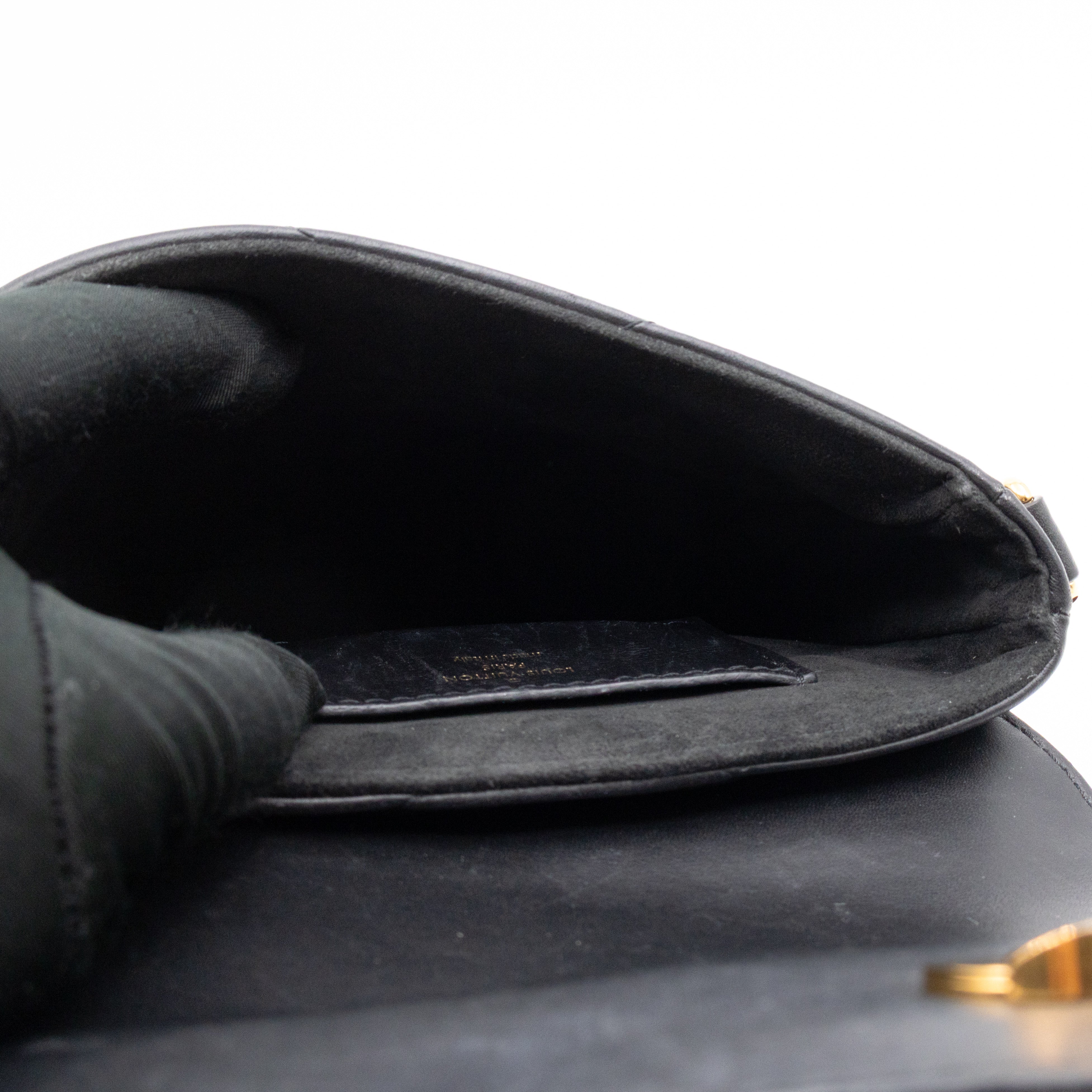 New Wave Multi Pochette Black Leather