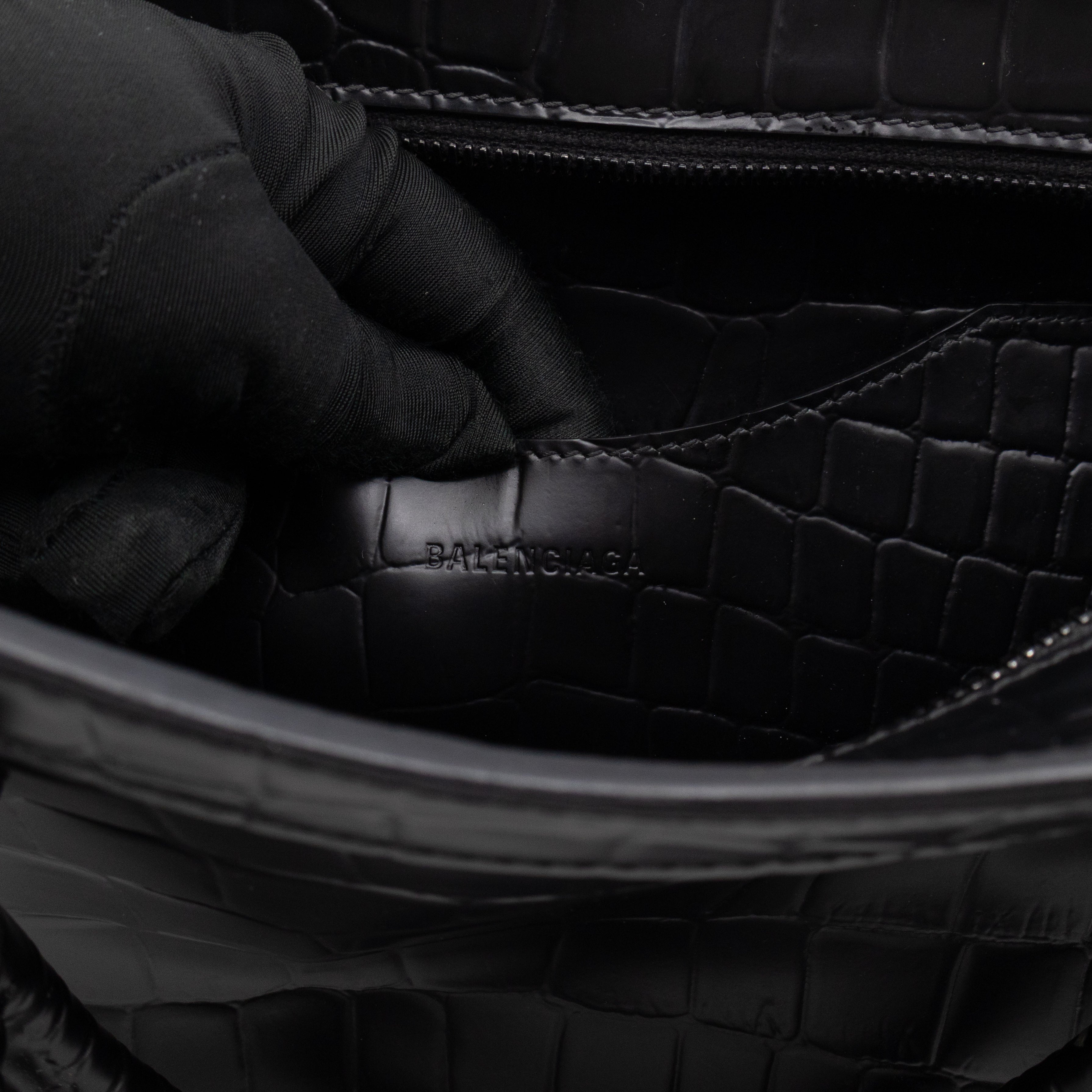 Neo Classic City Small Black Semi Shine Leather